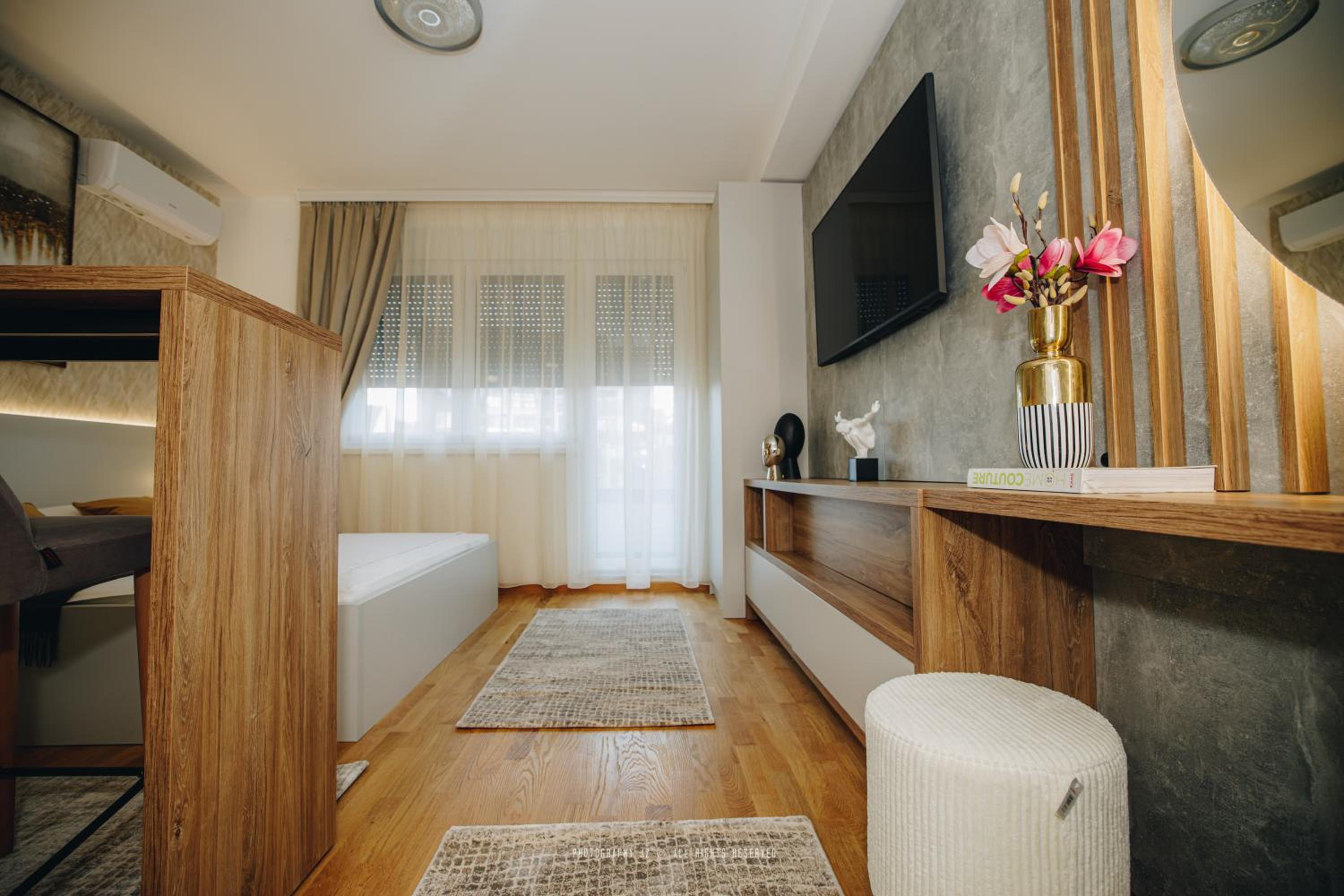 Apartment with Terrace photo 2