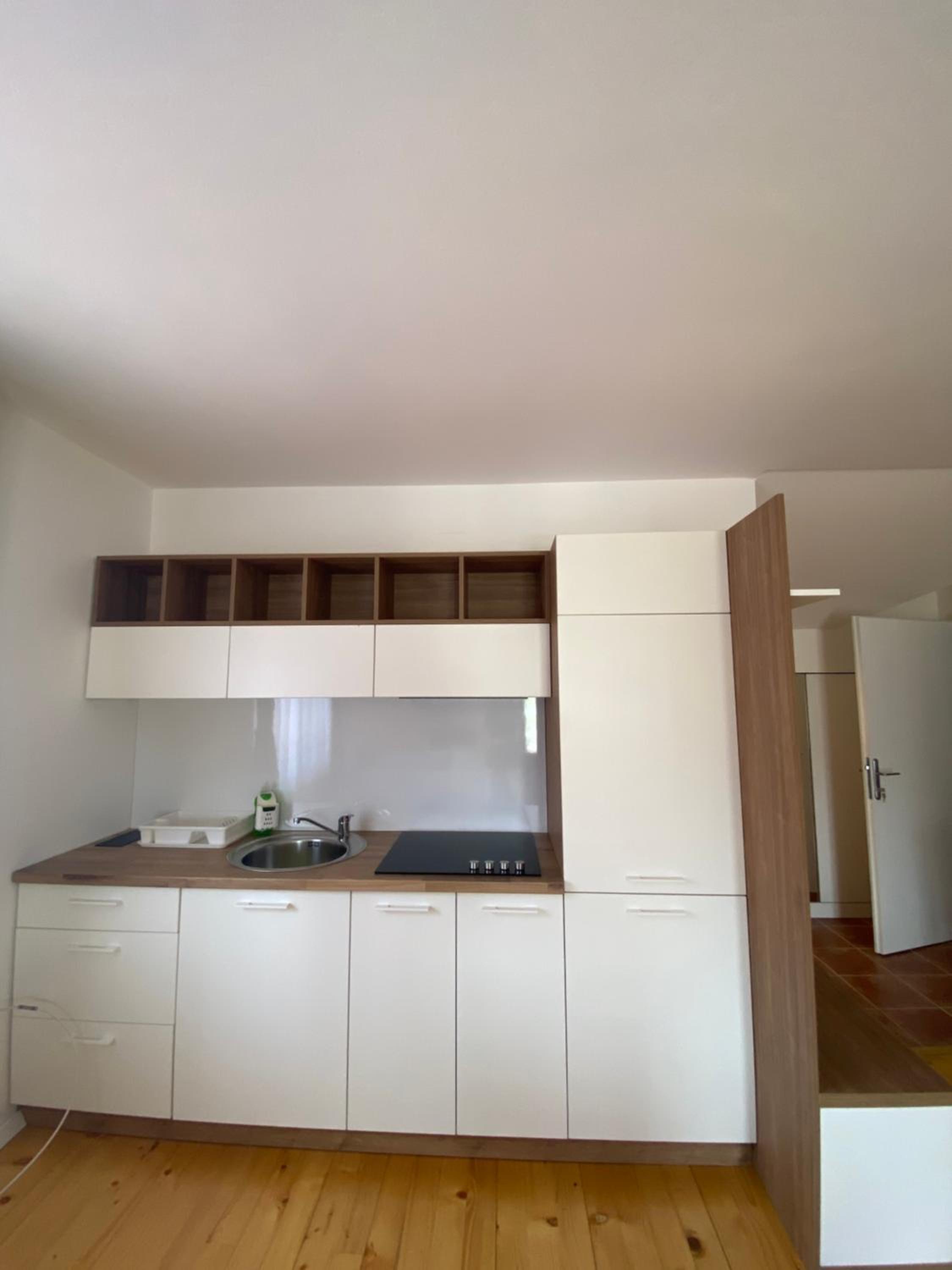 One-Bedroom Apartment photo 2