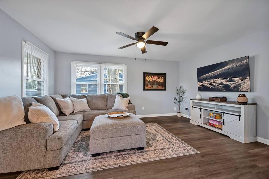 One-Bedroom House photo 1
