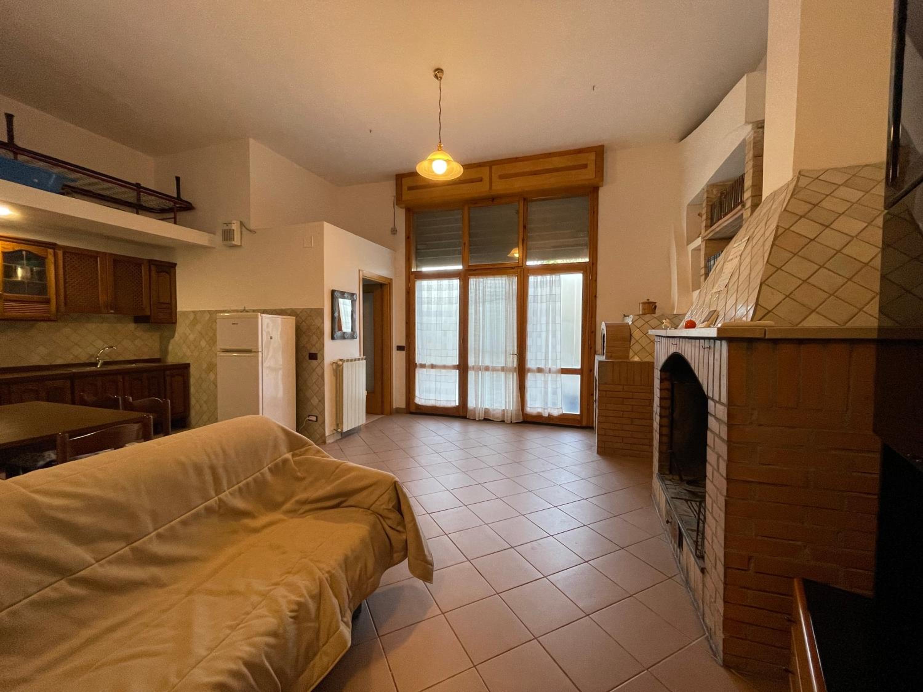One-Bedroom Apartment photo 3