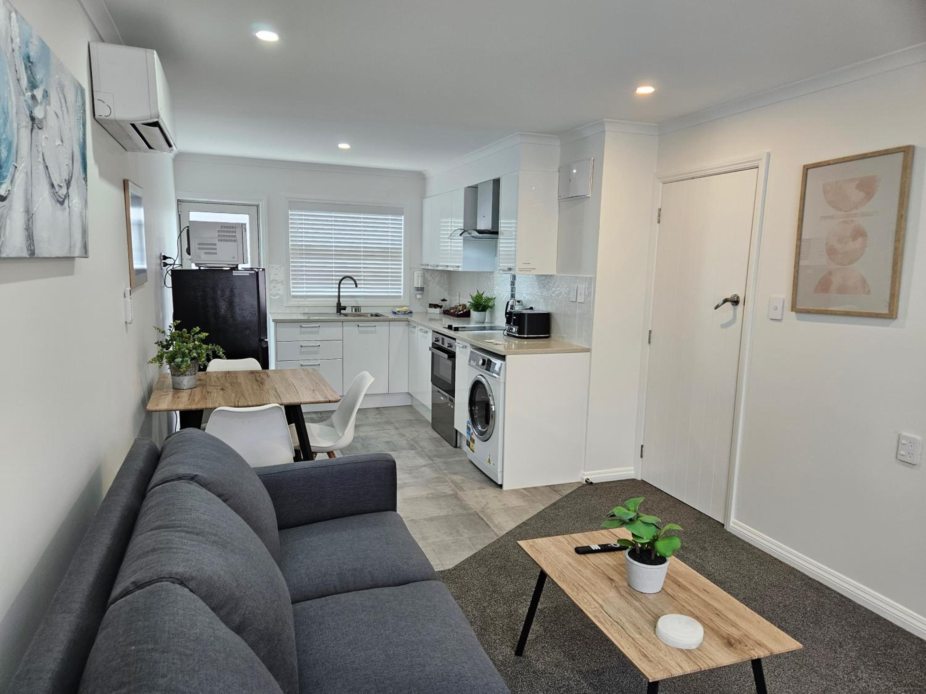 Two-Bedroom Apartment - Photo 7
