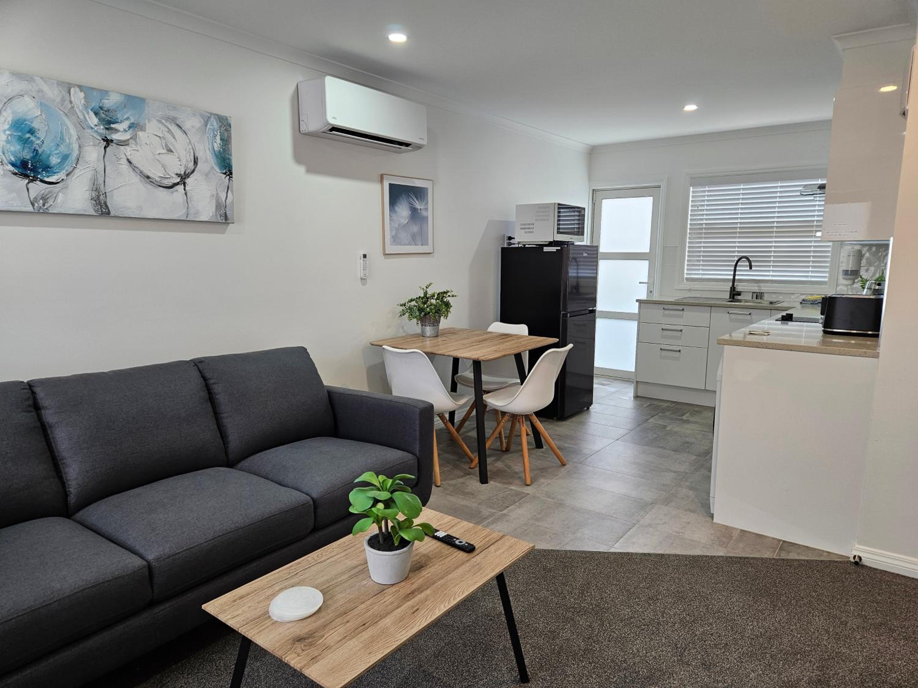 Two-Bedroom Apartment - Photo 8