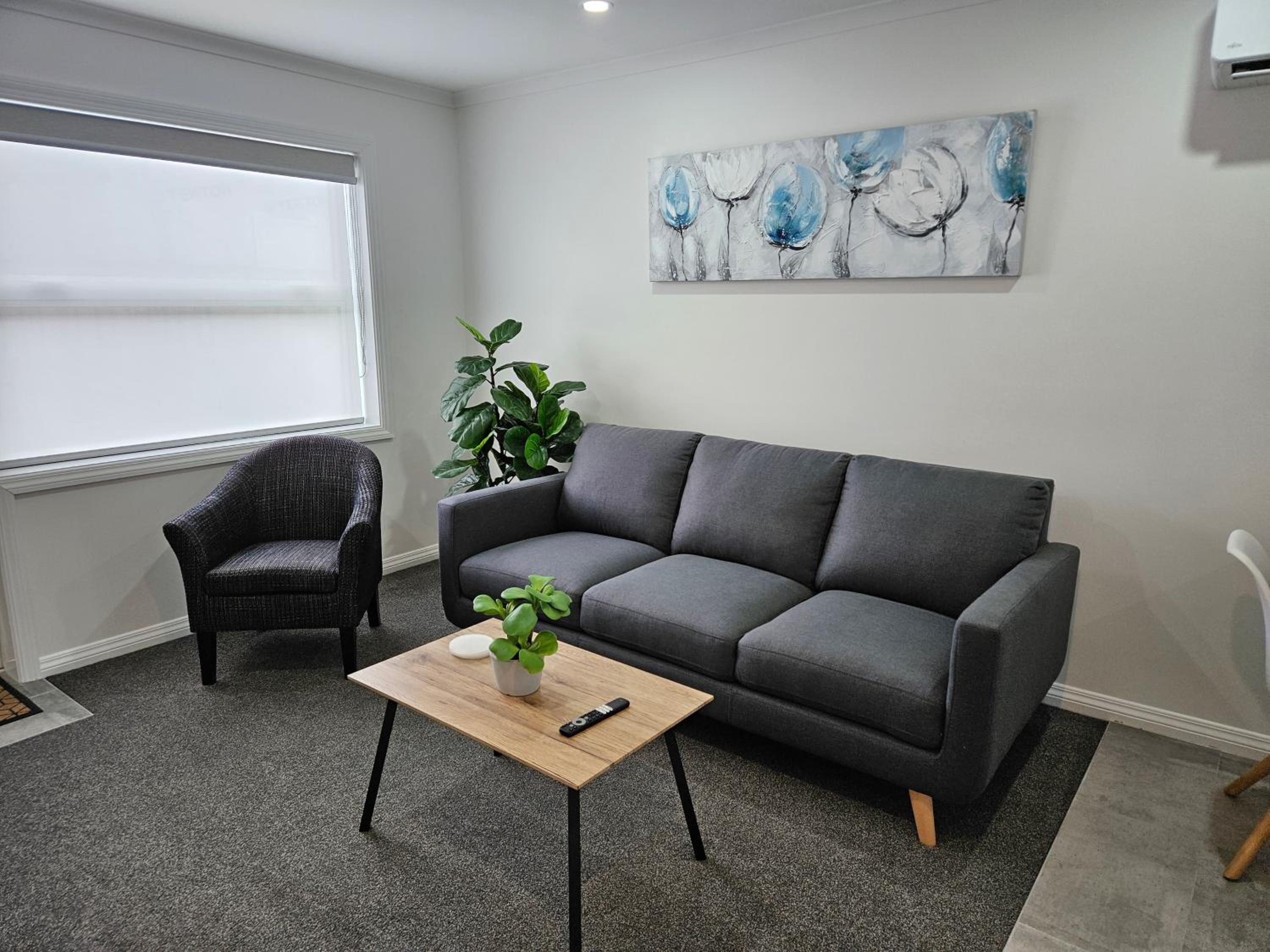 Two-Bedroom Apartment - Photo 6