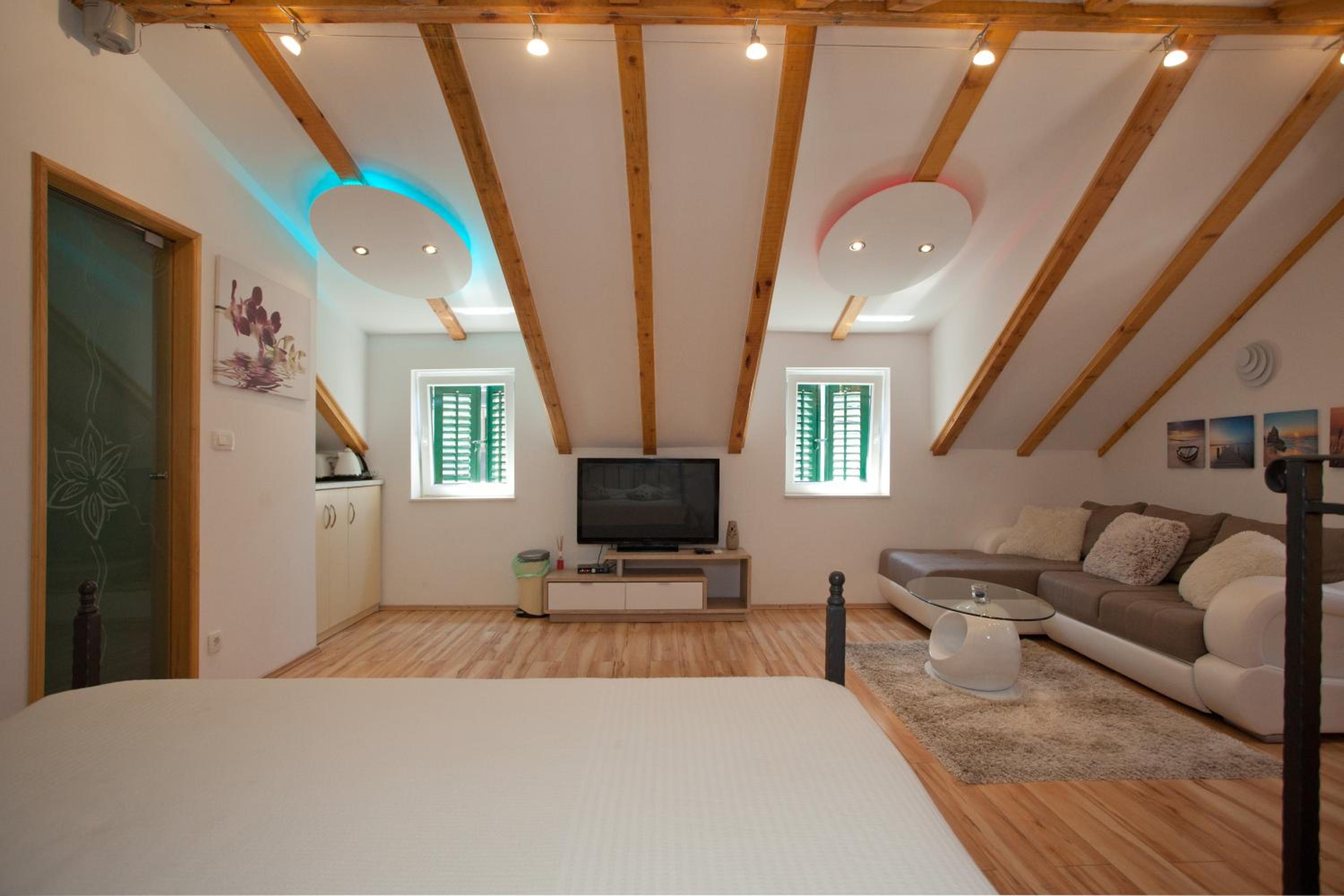 Superior King Room photo 2