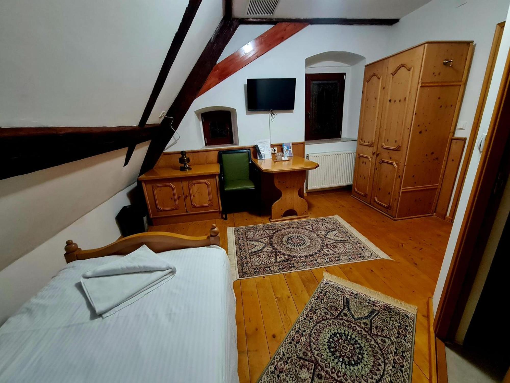 Single Room