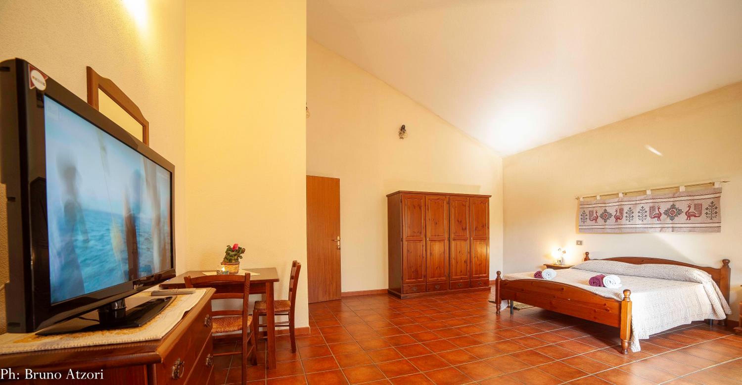 Triple Room with Private Bathroom - Photo 5