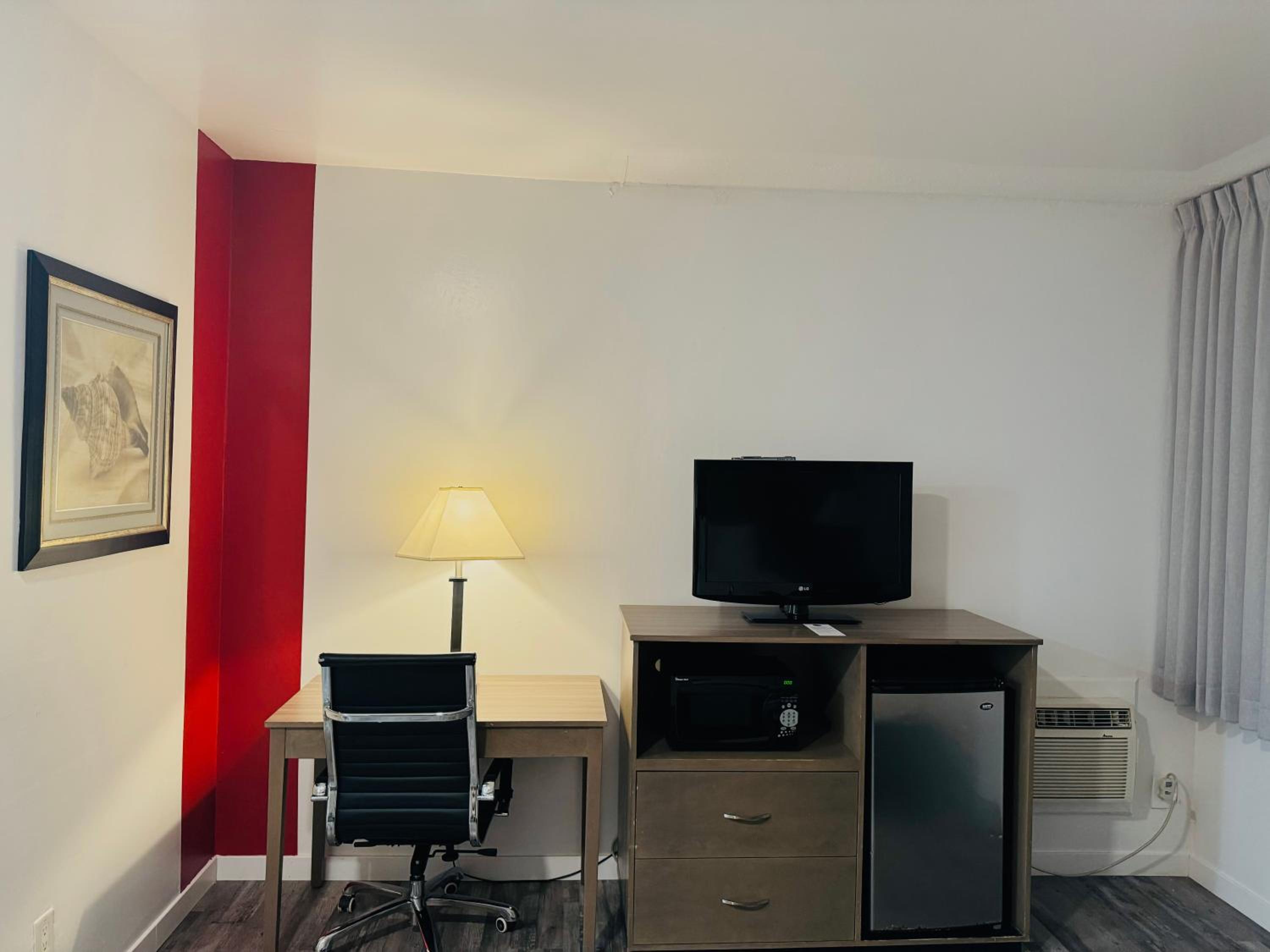 King Room- Non-Smoking photo 2