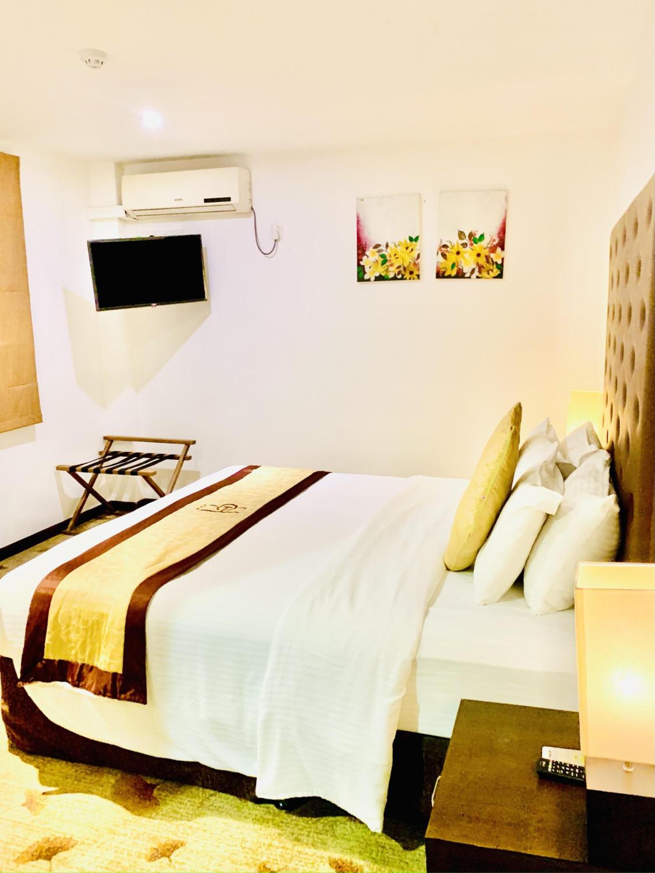 Standard Double Room - Photo 7