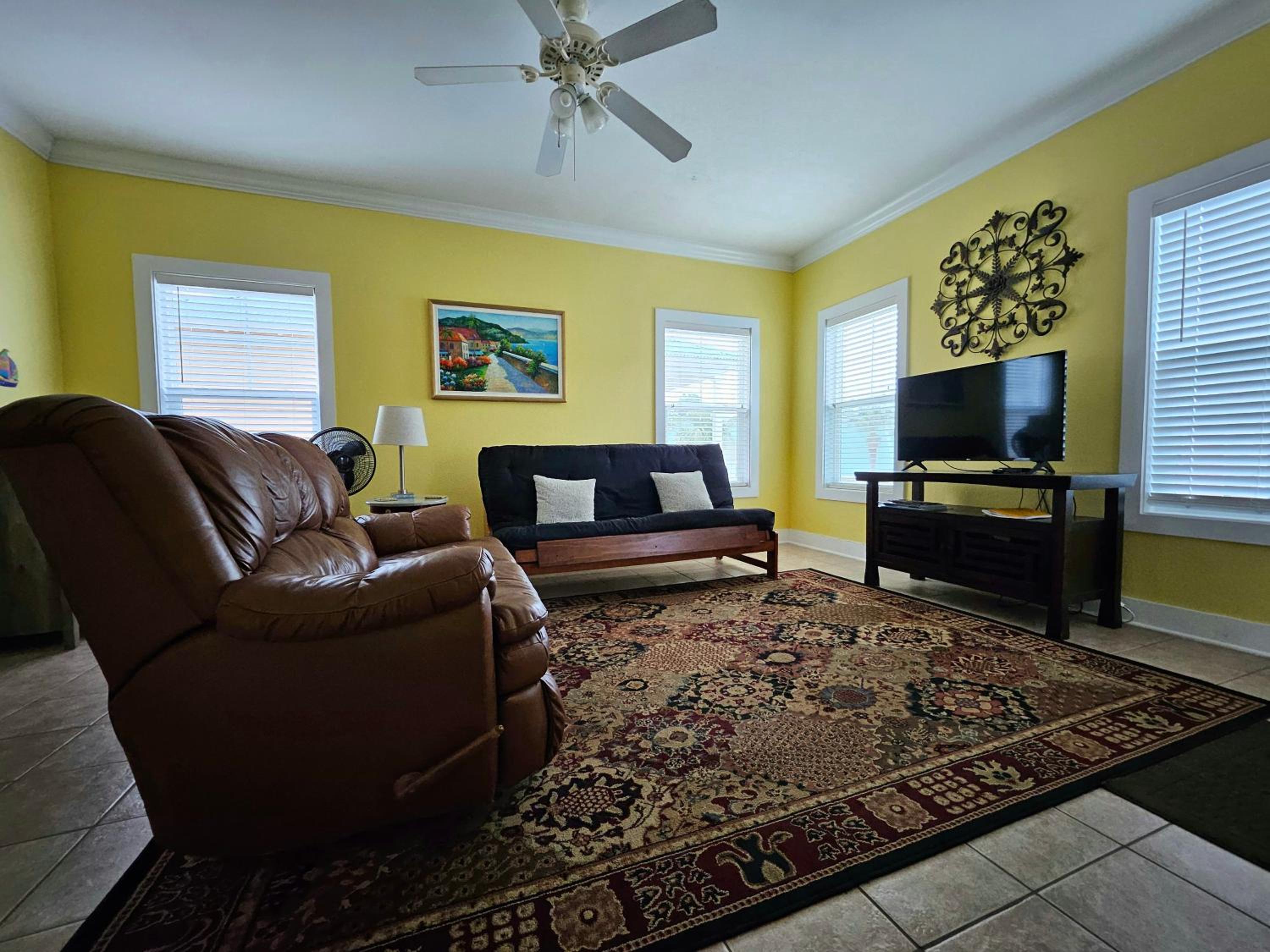 One-Bedroom House photo 1