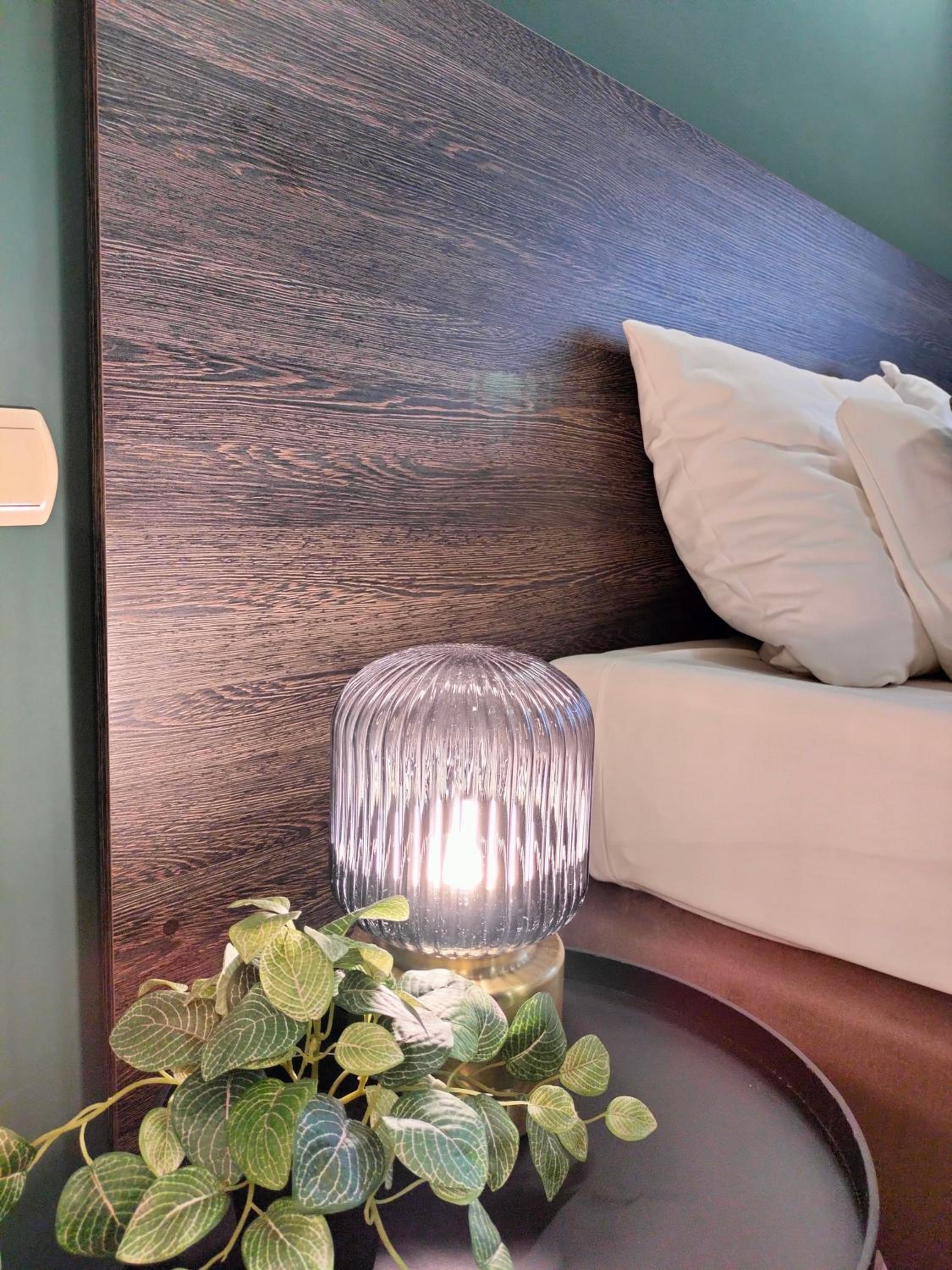 Standard Twin Room - Photo 8