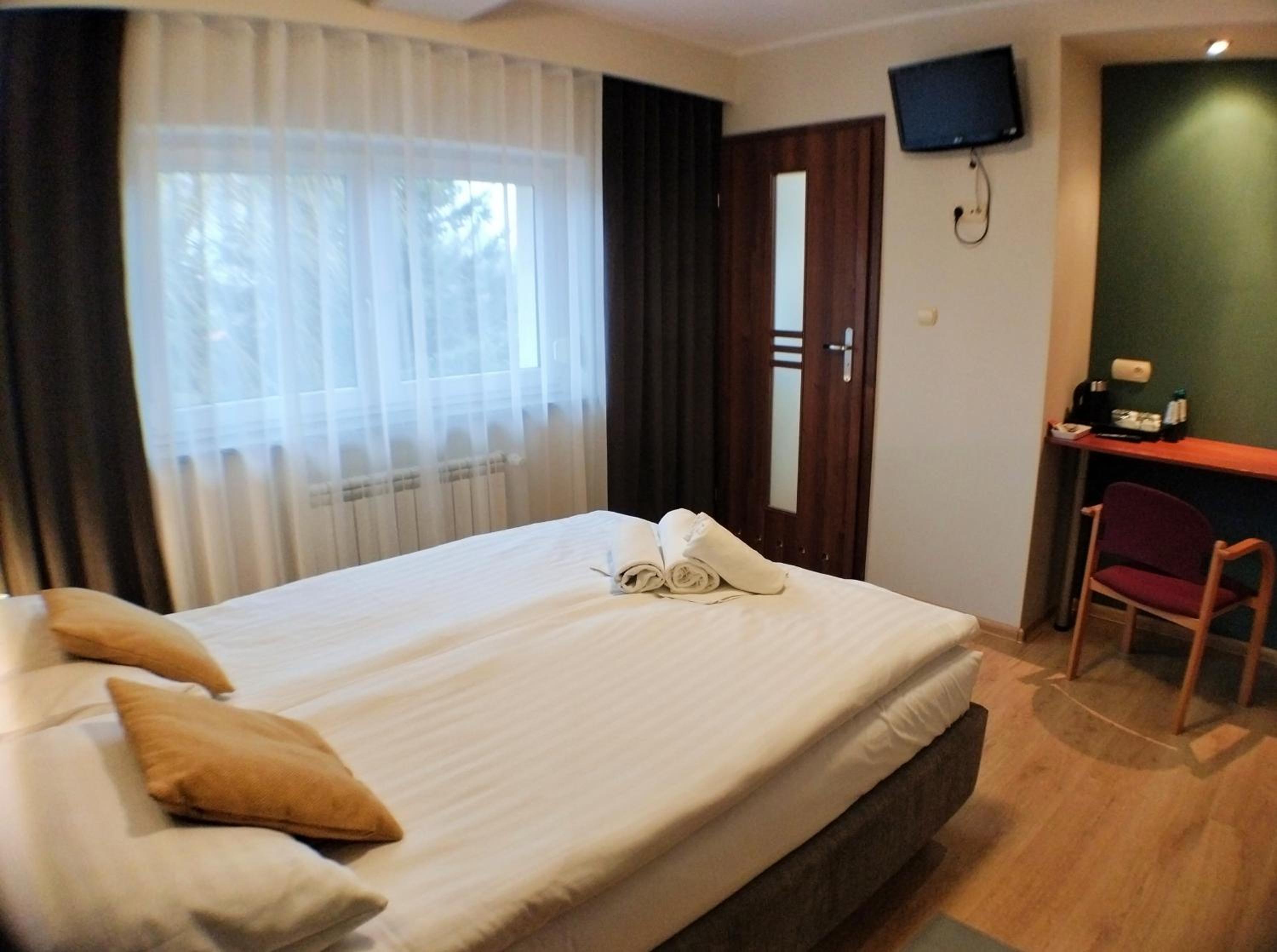 Standard Double Room - Photo 3