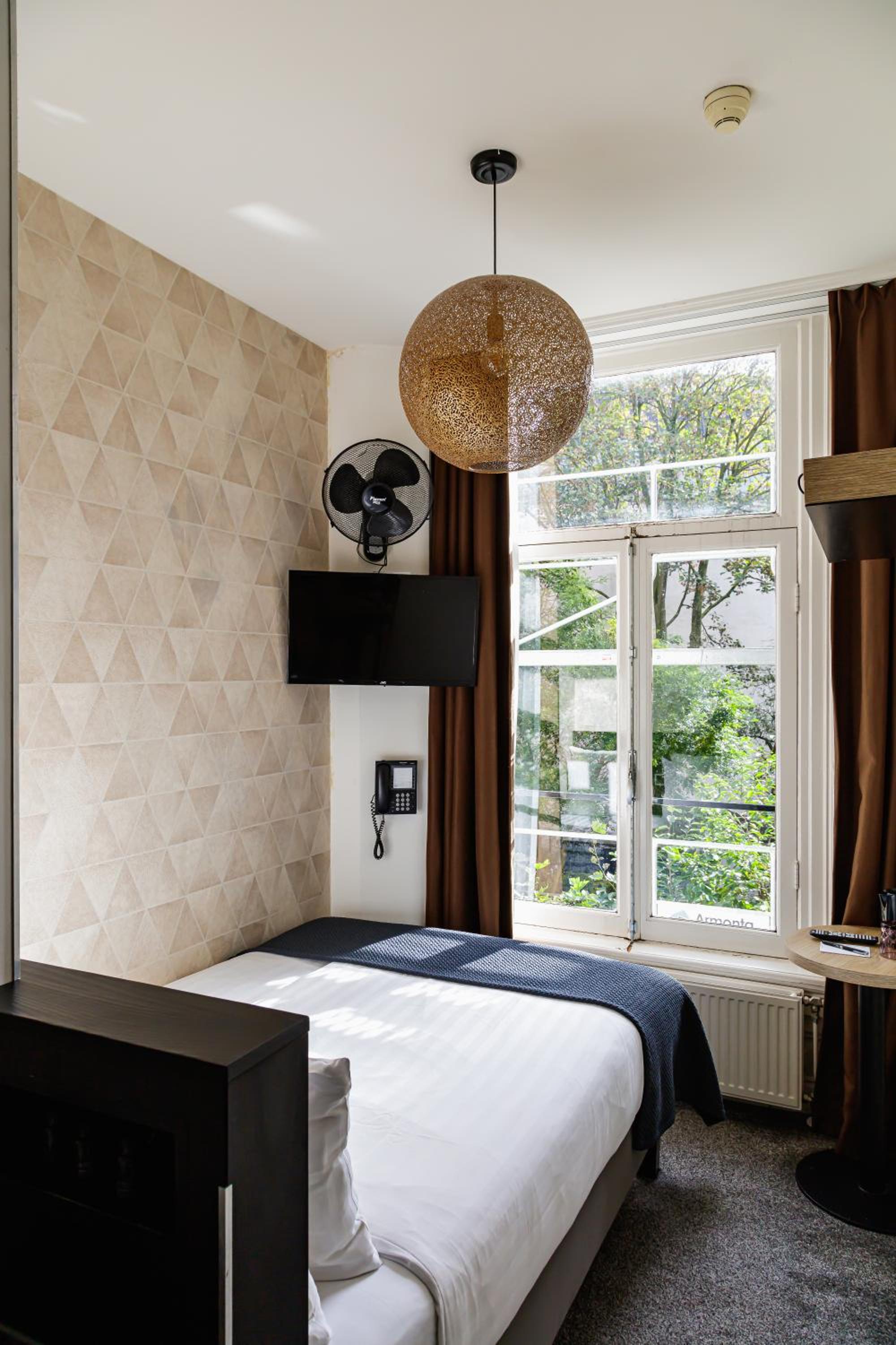 Small Double Room photo 2