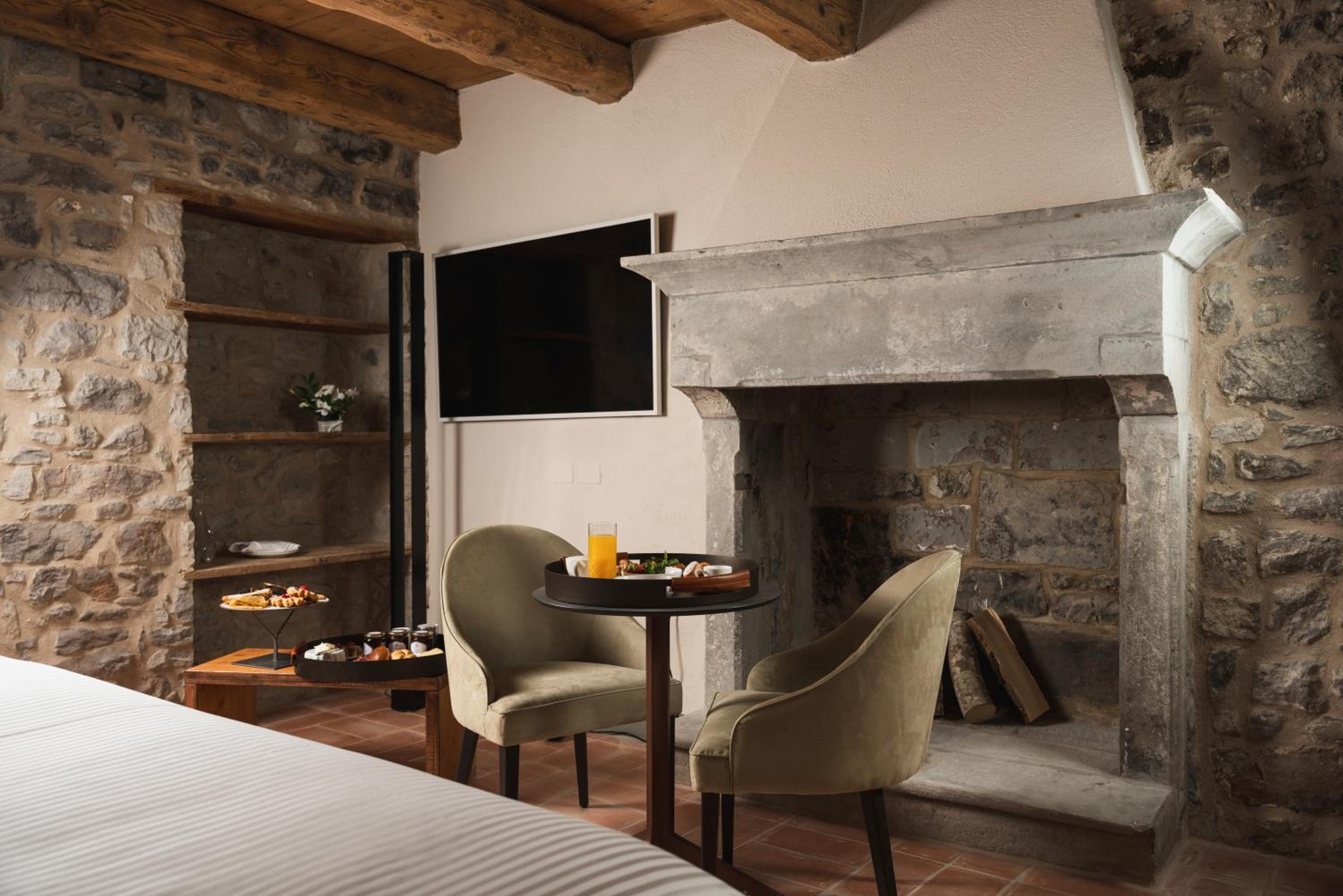 Deluxe Double or Twin Room - Photo 4