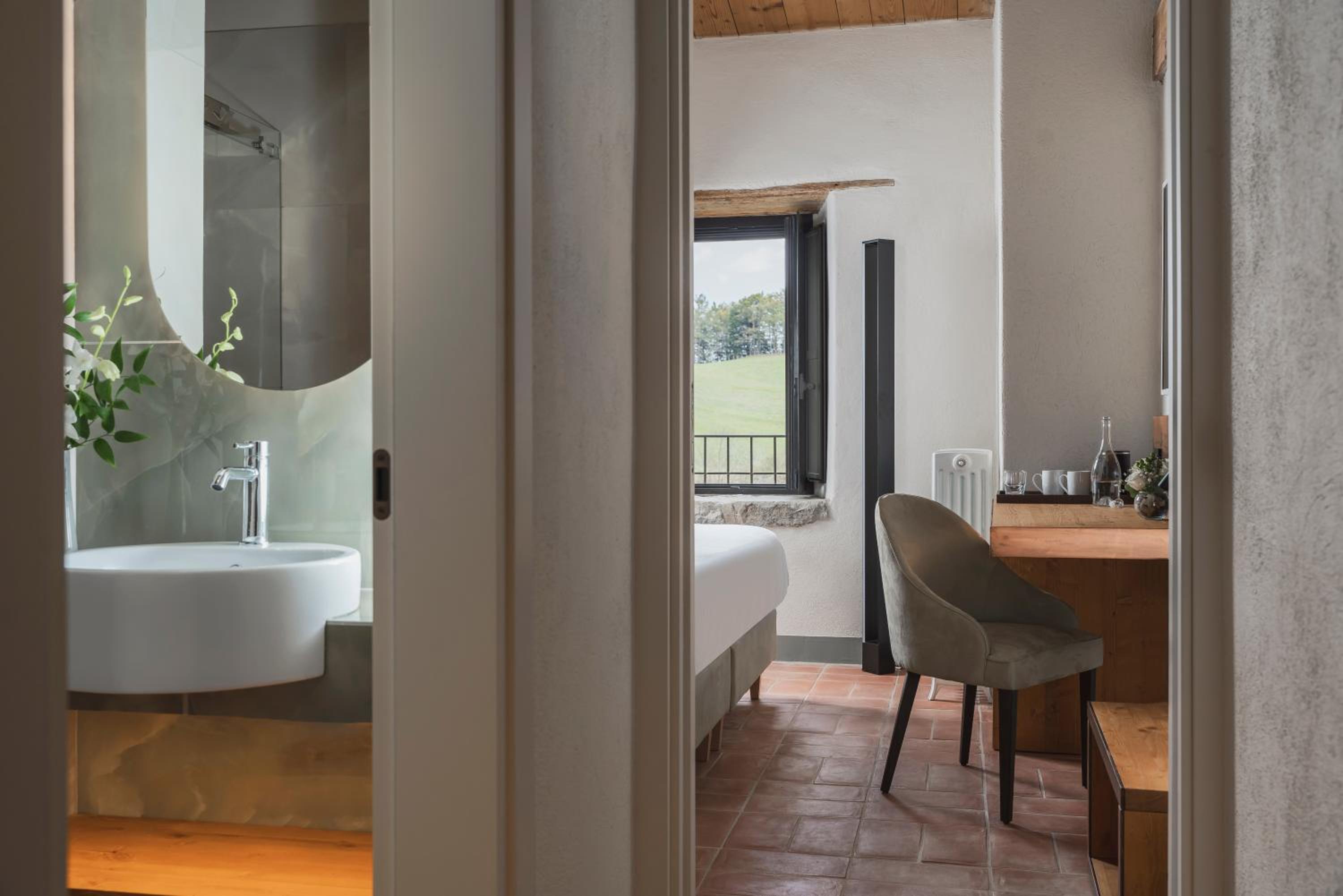 Superior Double or Twin Room - Photo 15