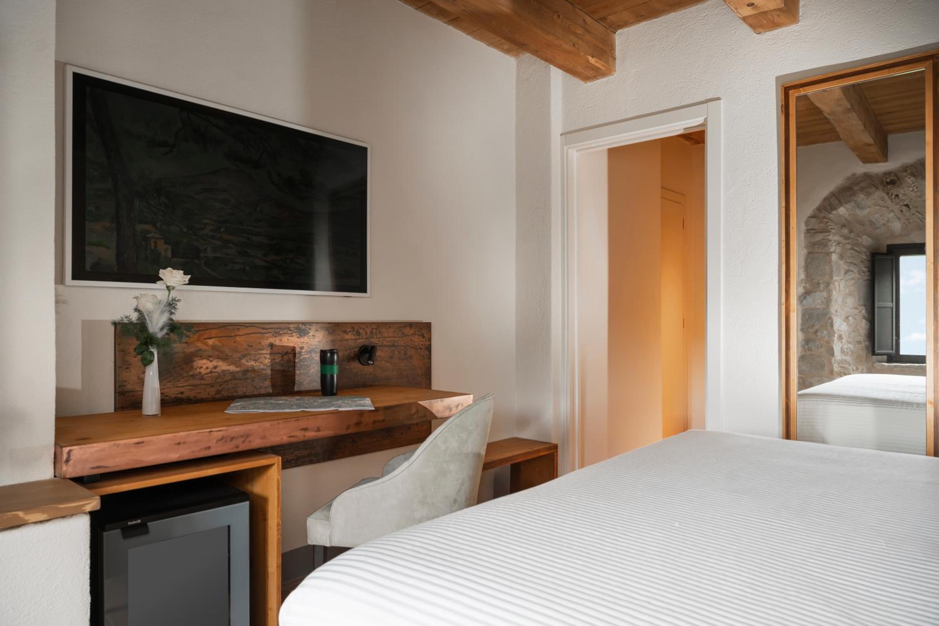 Superior Double or Twin Room - Photo 8