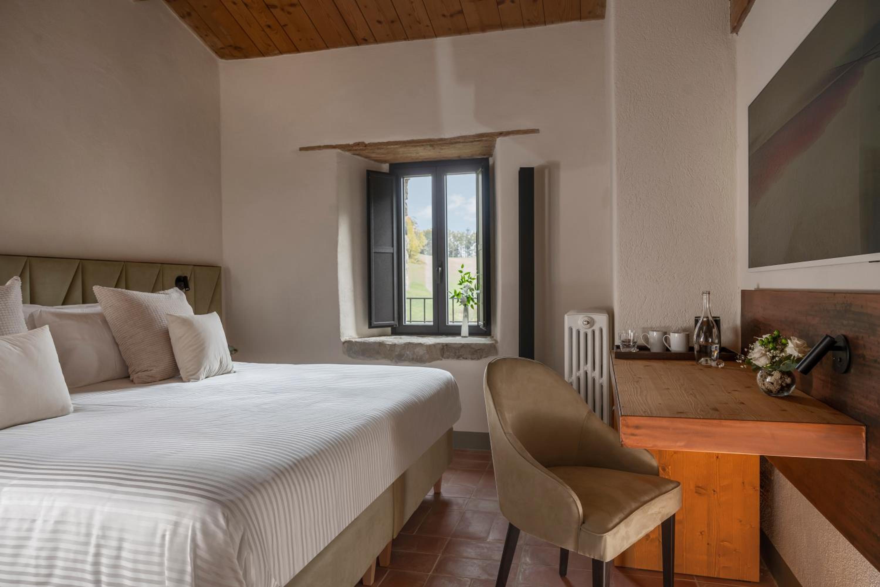 Superior Double or Twin Room - Photo 9
