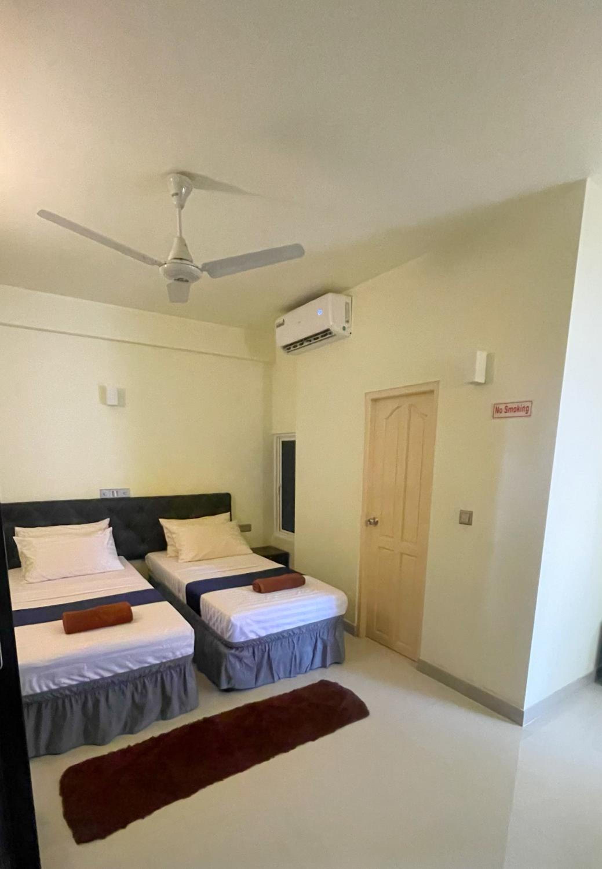 Deluxe Twin Room photo 2