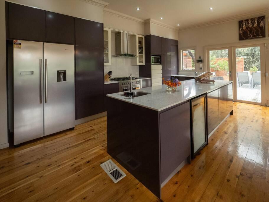 Two-Bedroom House photo 3