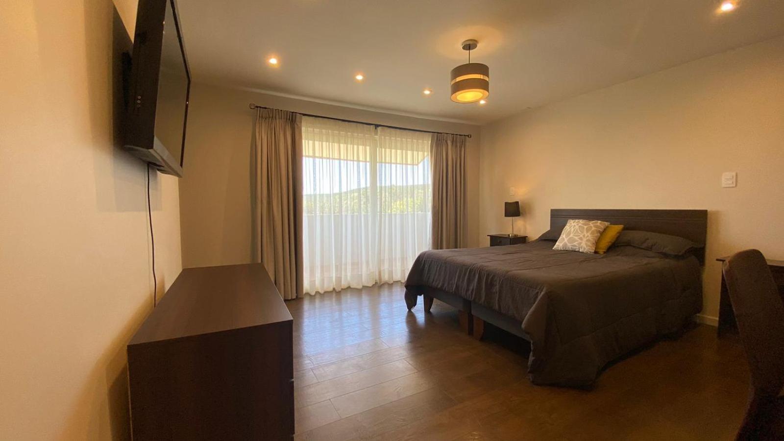 Triple Room with Lake View photo 2