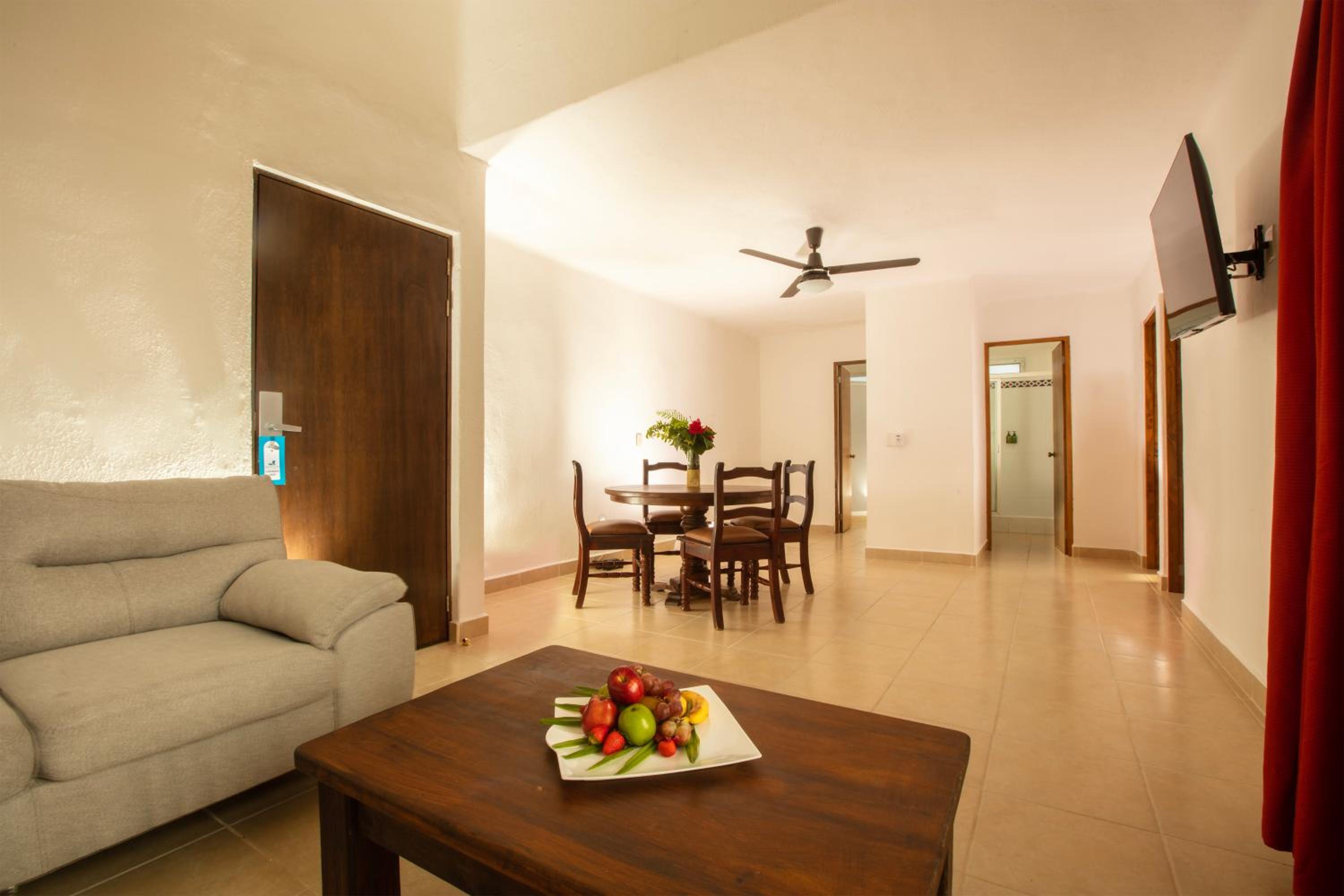 Two-Bedroom Suite - Photo 3