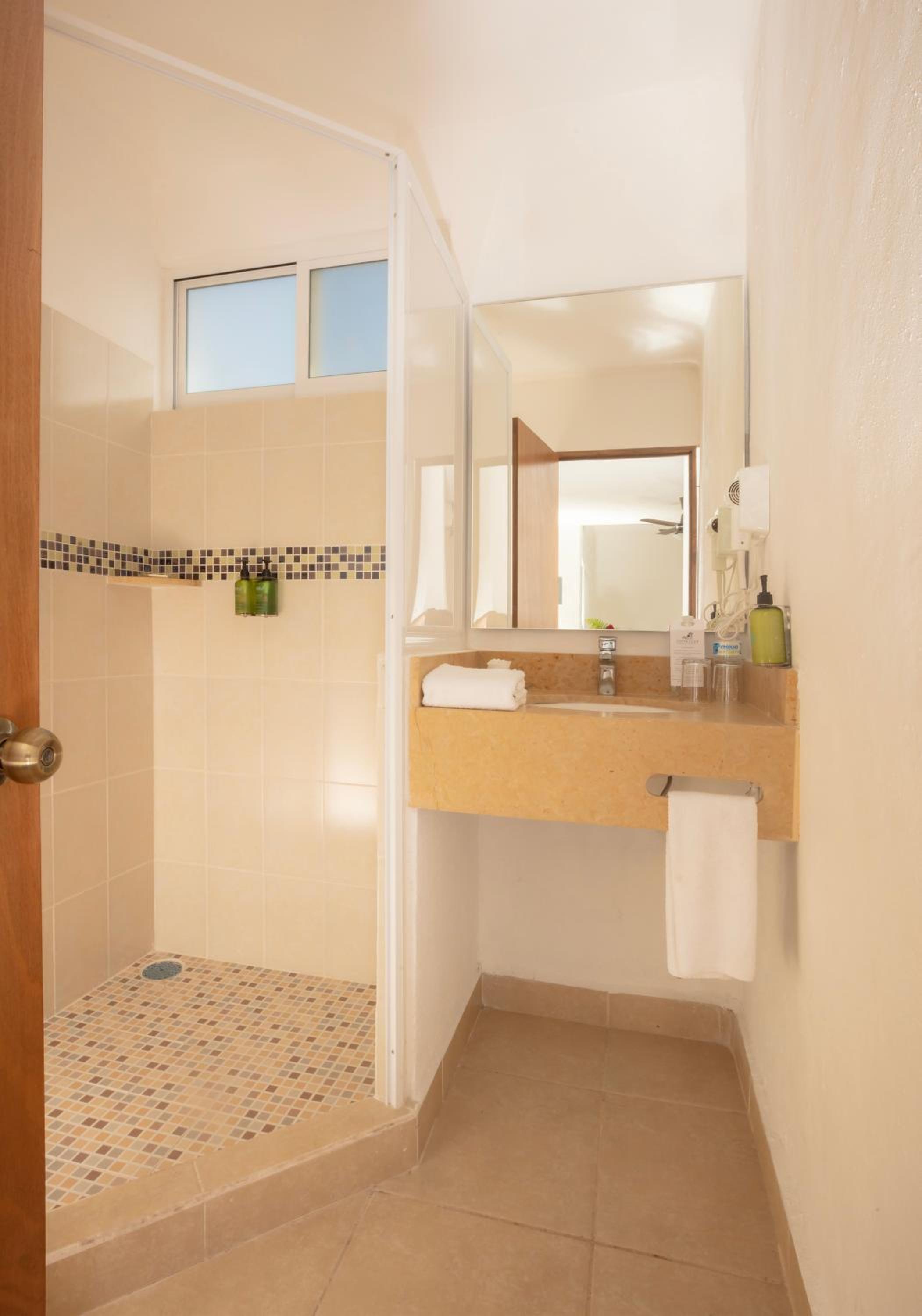 Two-Bedroom Suite - Photo 6
