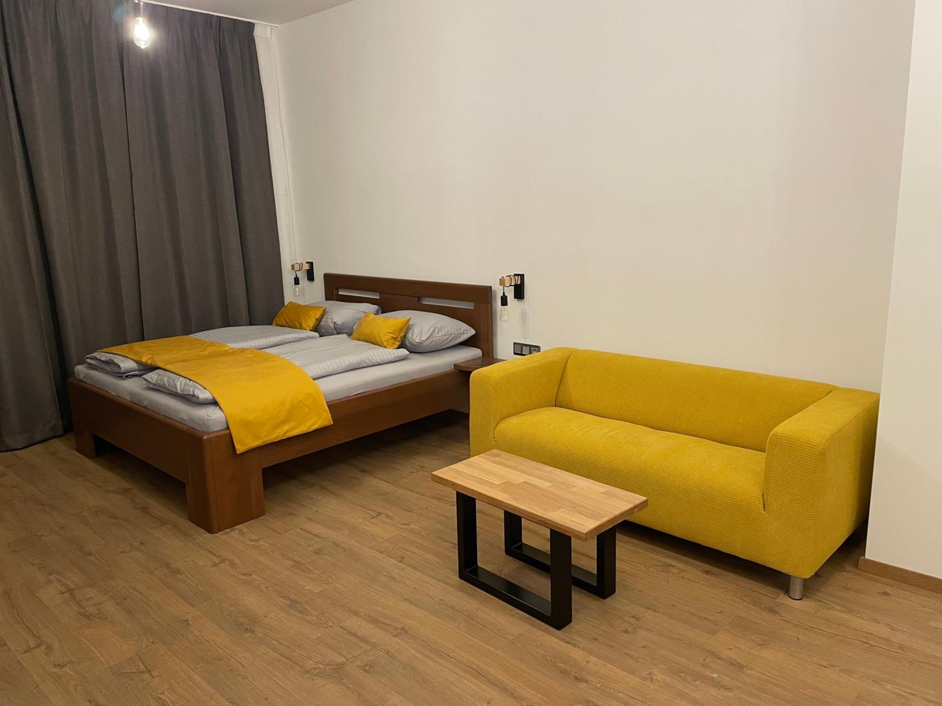 One-Bedroom Apartment