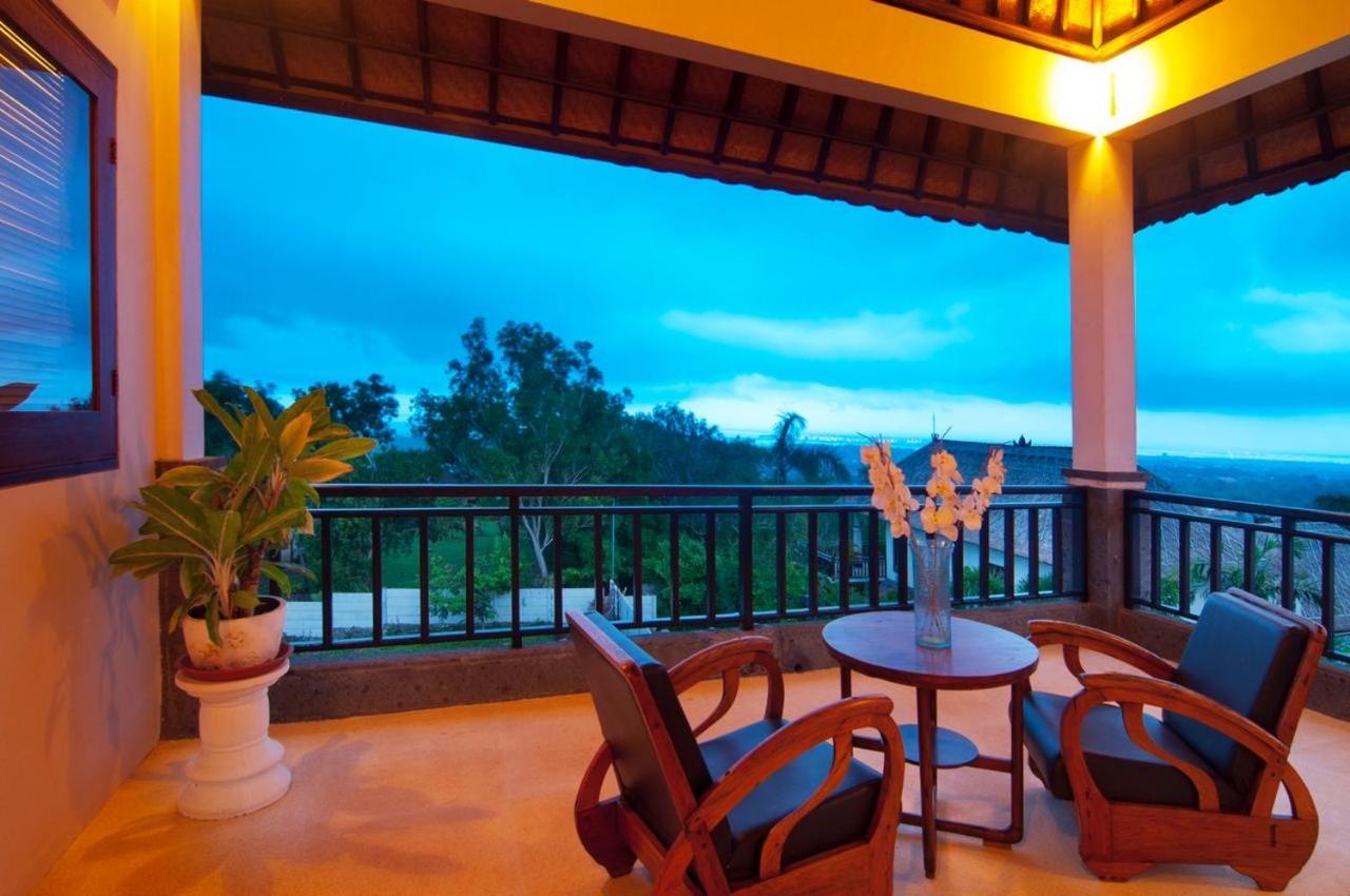 Villa photo 1