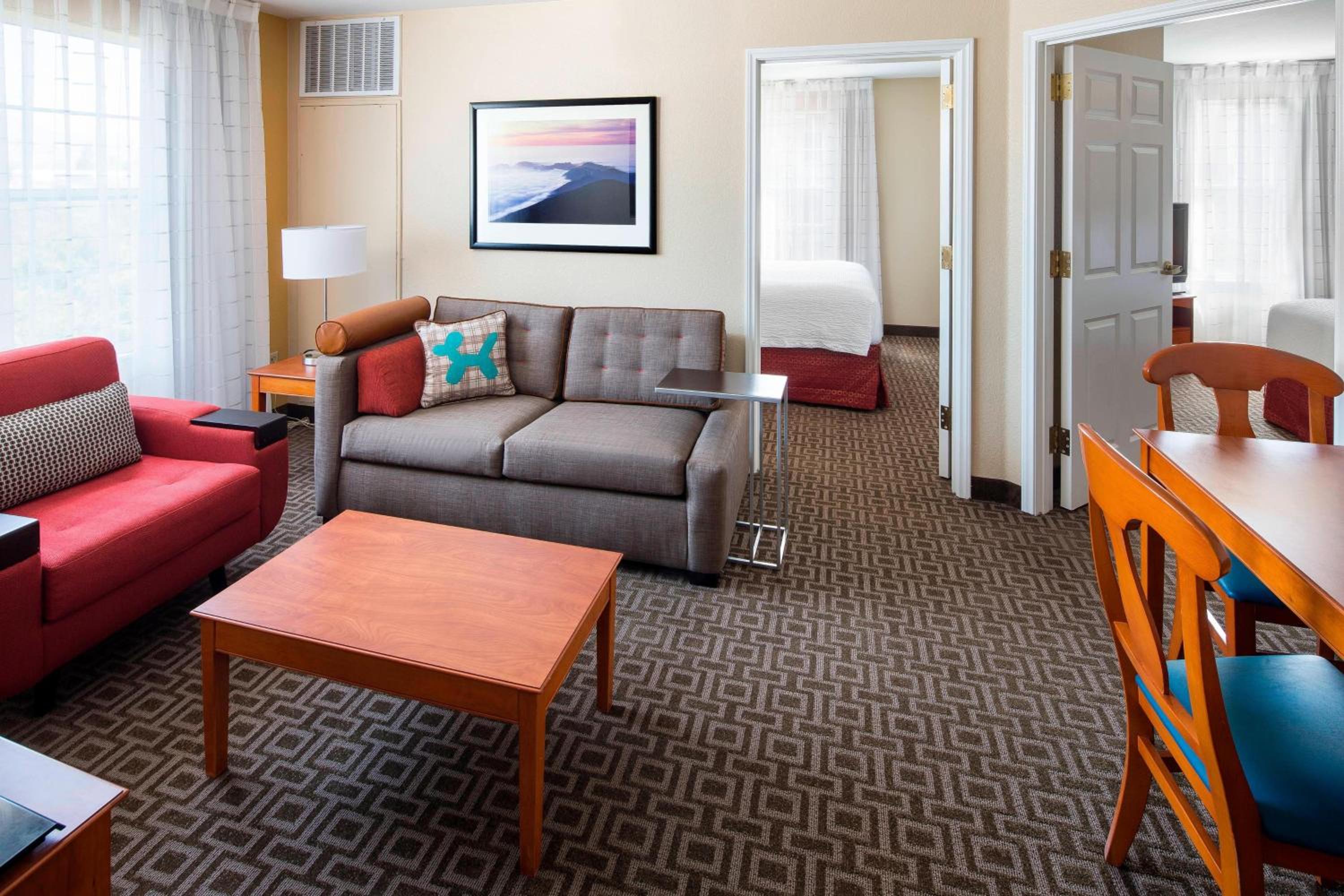 Two-Bedroom Suite photo 2