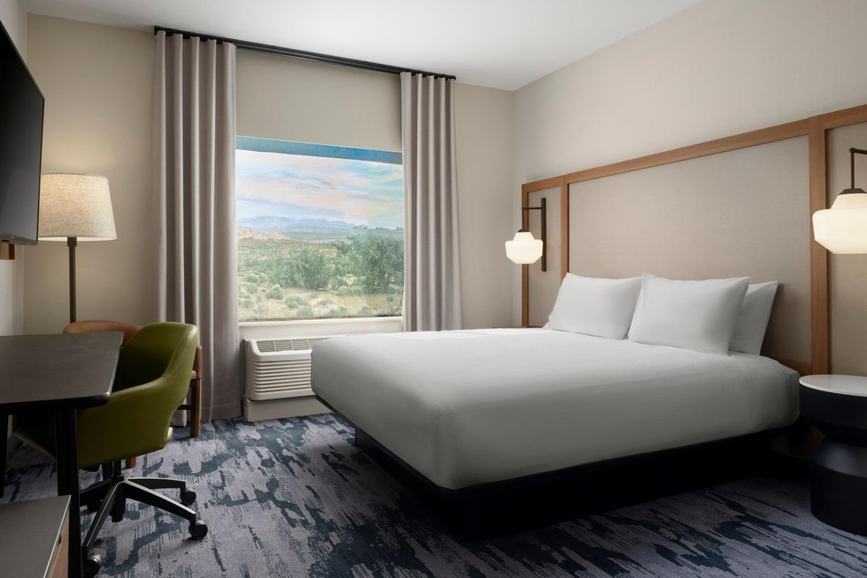 Standard King Room - Photo 1