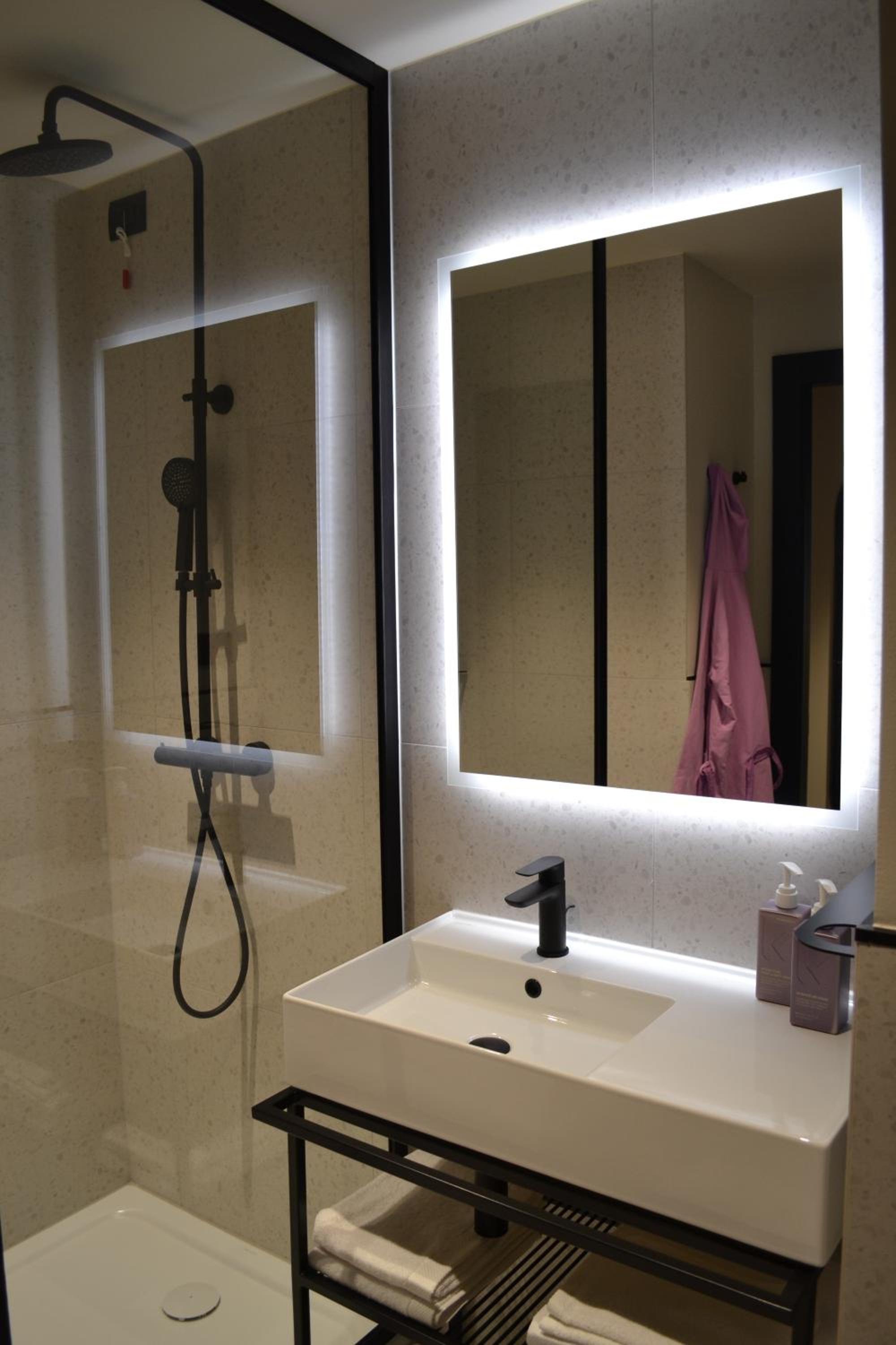 Tribe Essential Twin Room - Photo 7