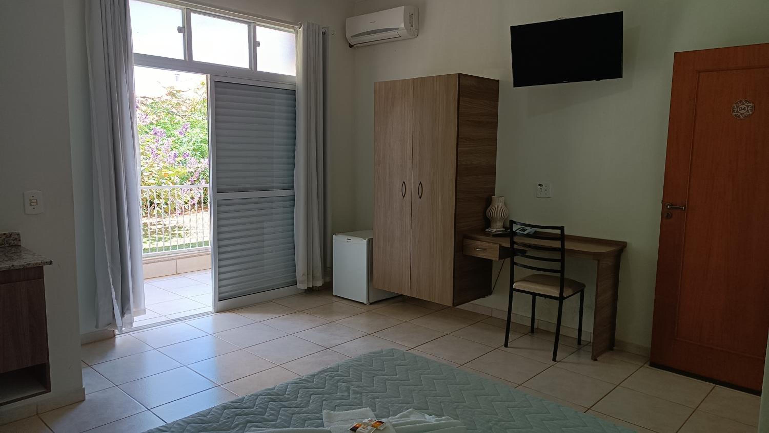 Suite with Balcony photo 2