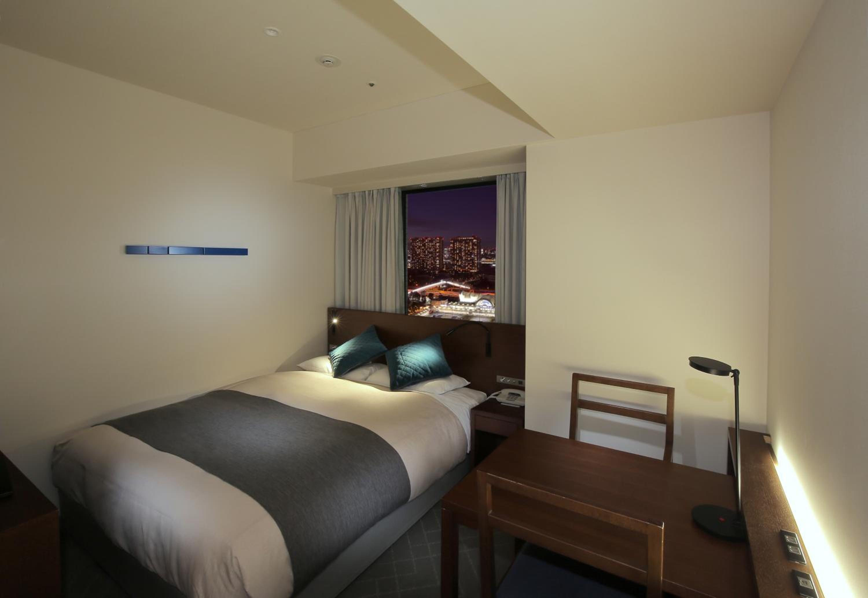 Superior Deluxe Double Room on High Floor - Non-Smoking photo 1