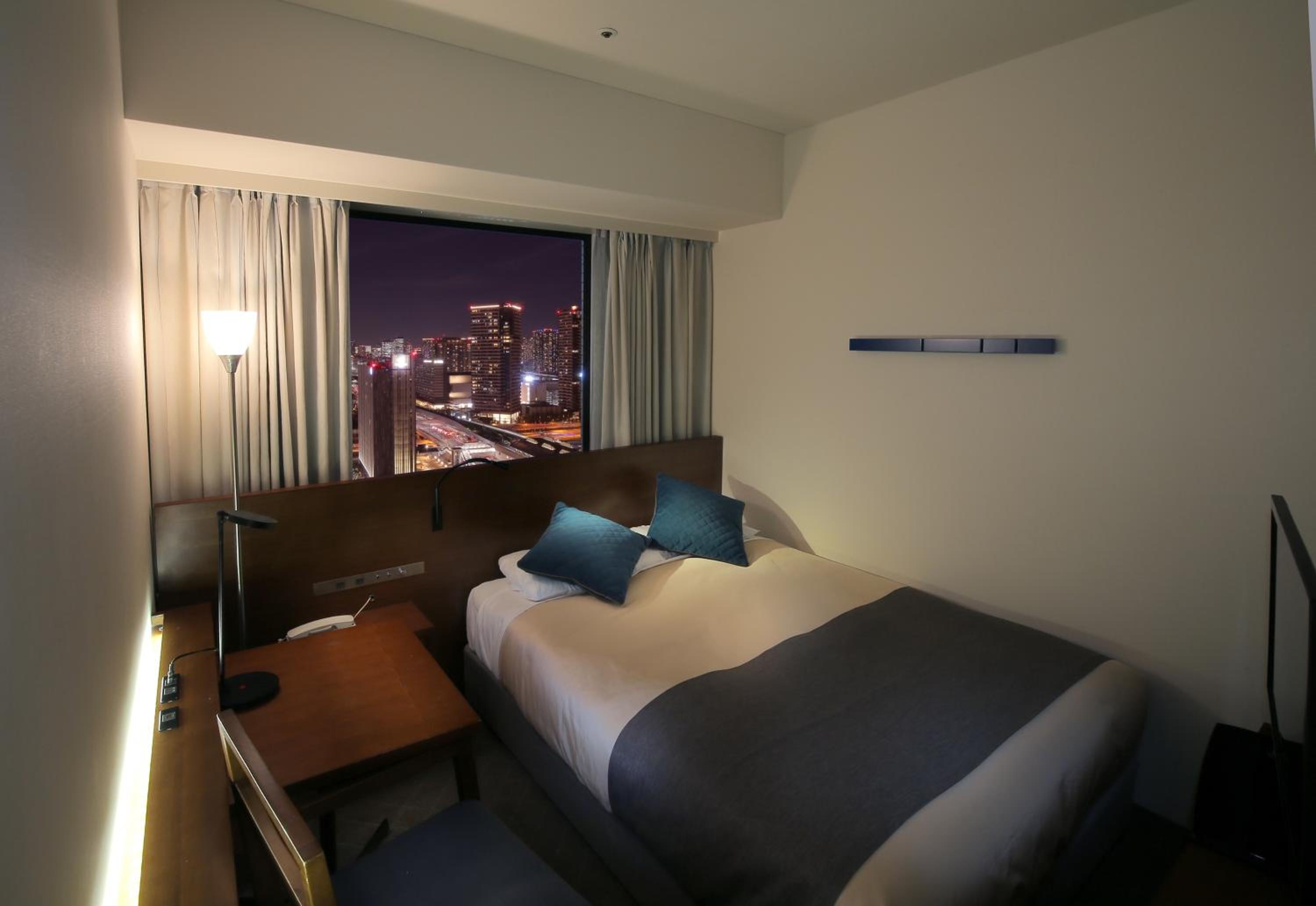 High Floor Standard Double Room - Non-Smoking photo 2