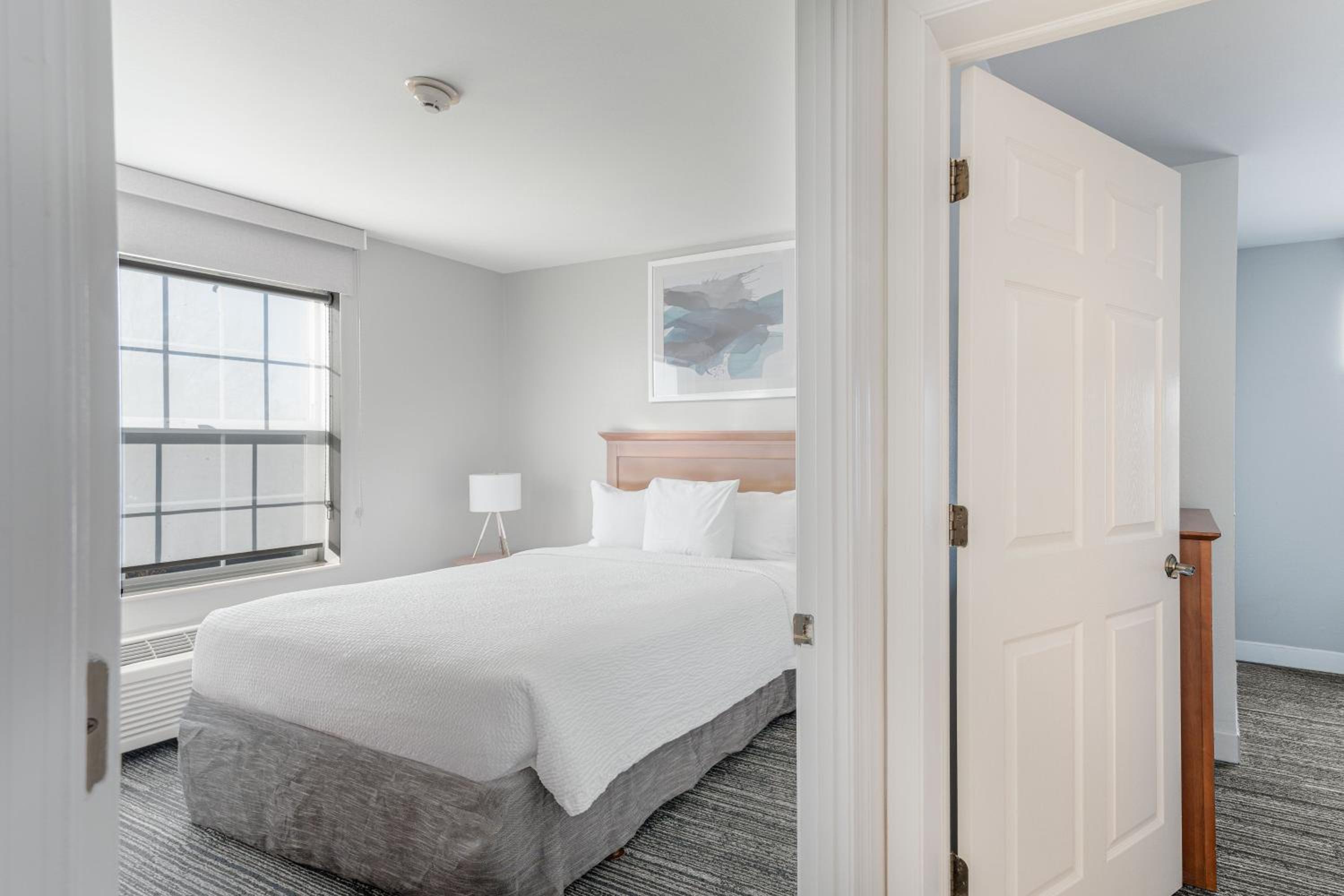 2 Bedroom Suite, 2 Queen, Sofa bed photo 1