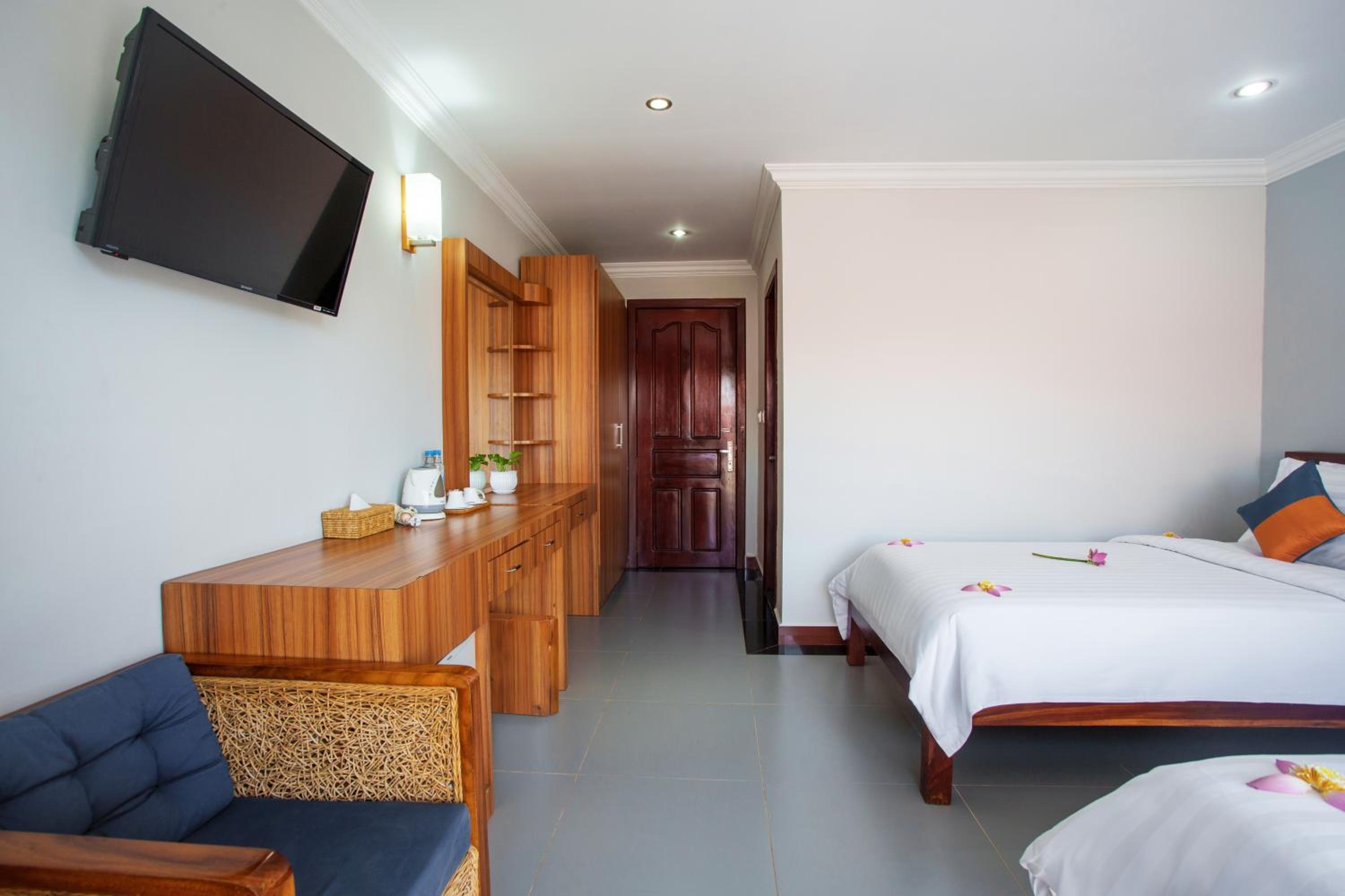 Deluxe Triple Room - Photo 6