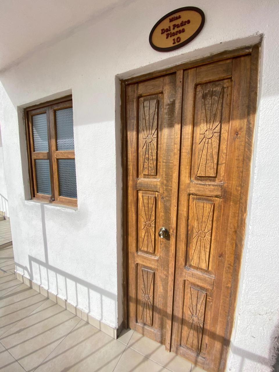 Double Room with Mountain View - Photo 4