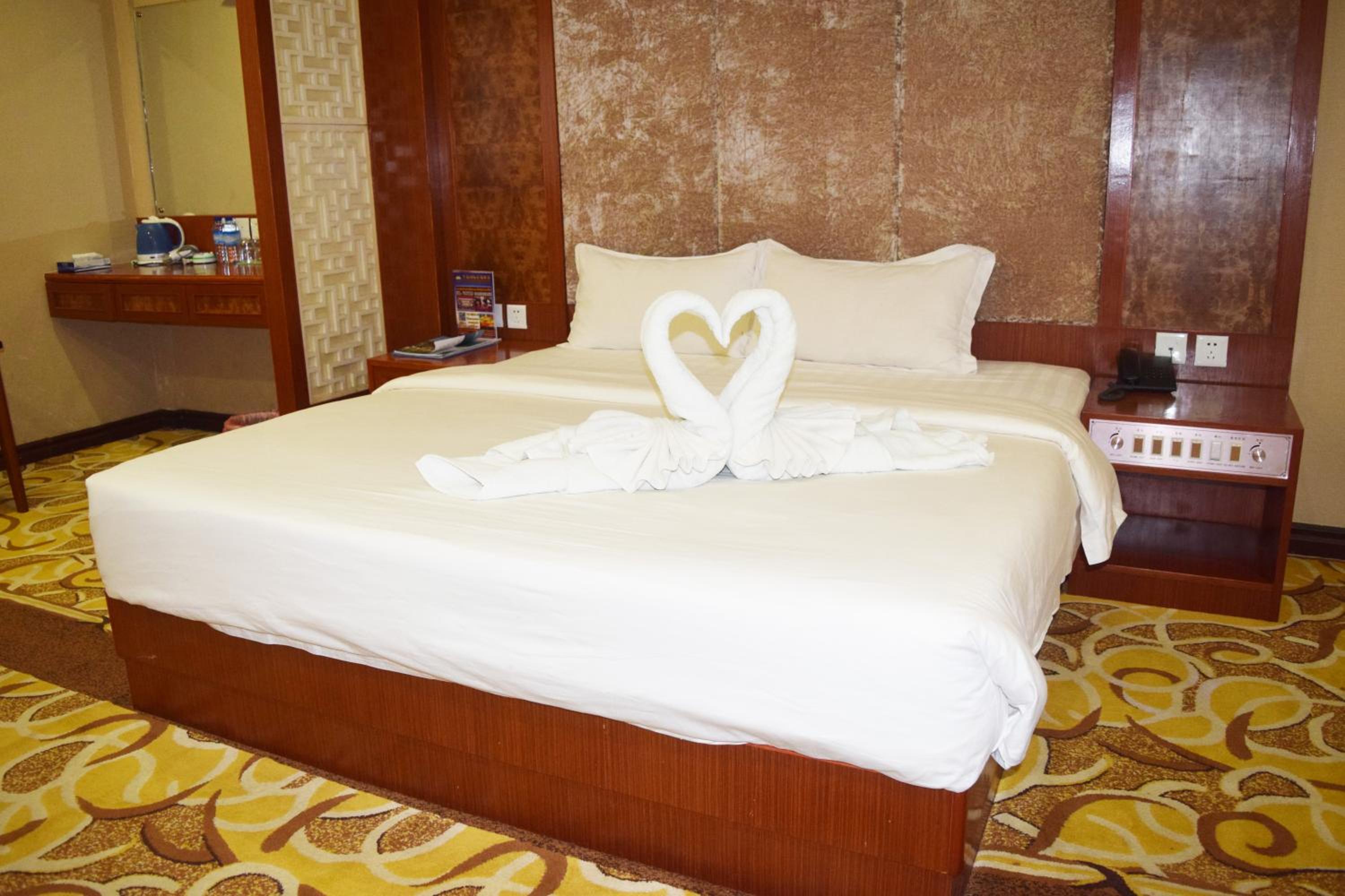 Deluxe King Room
