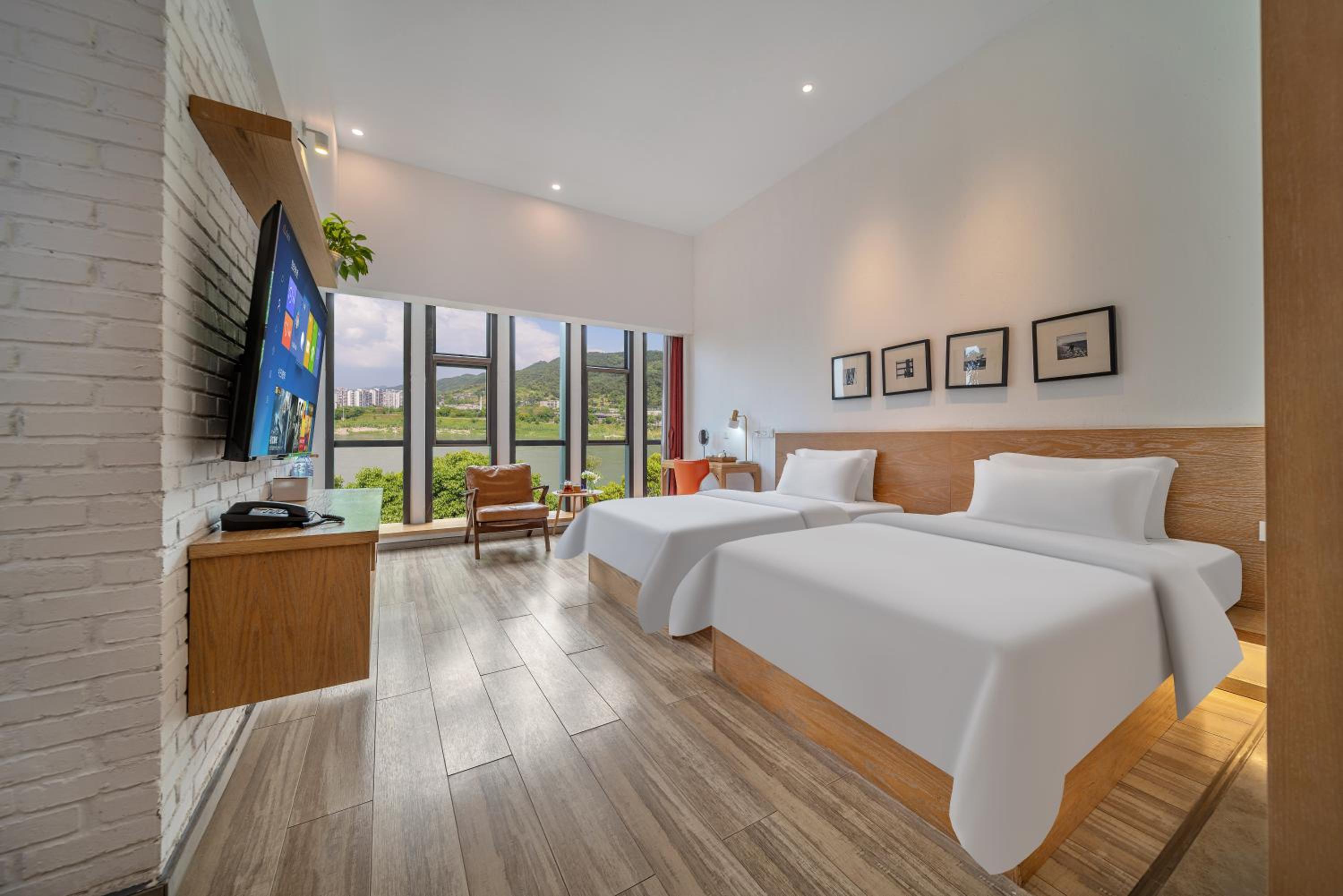 Twin Room with Lake View