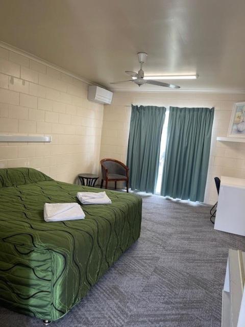 Queen Room - Photo 1