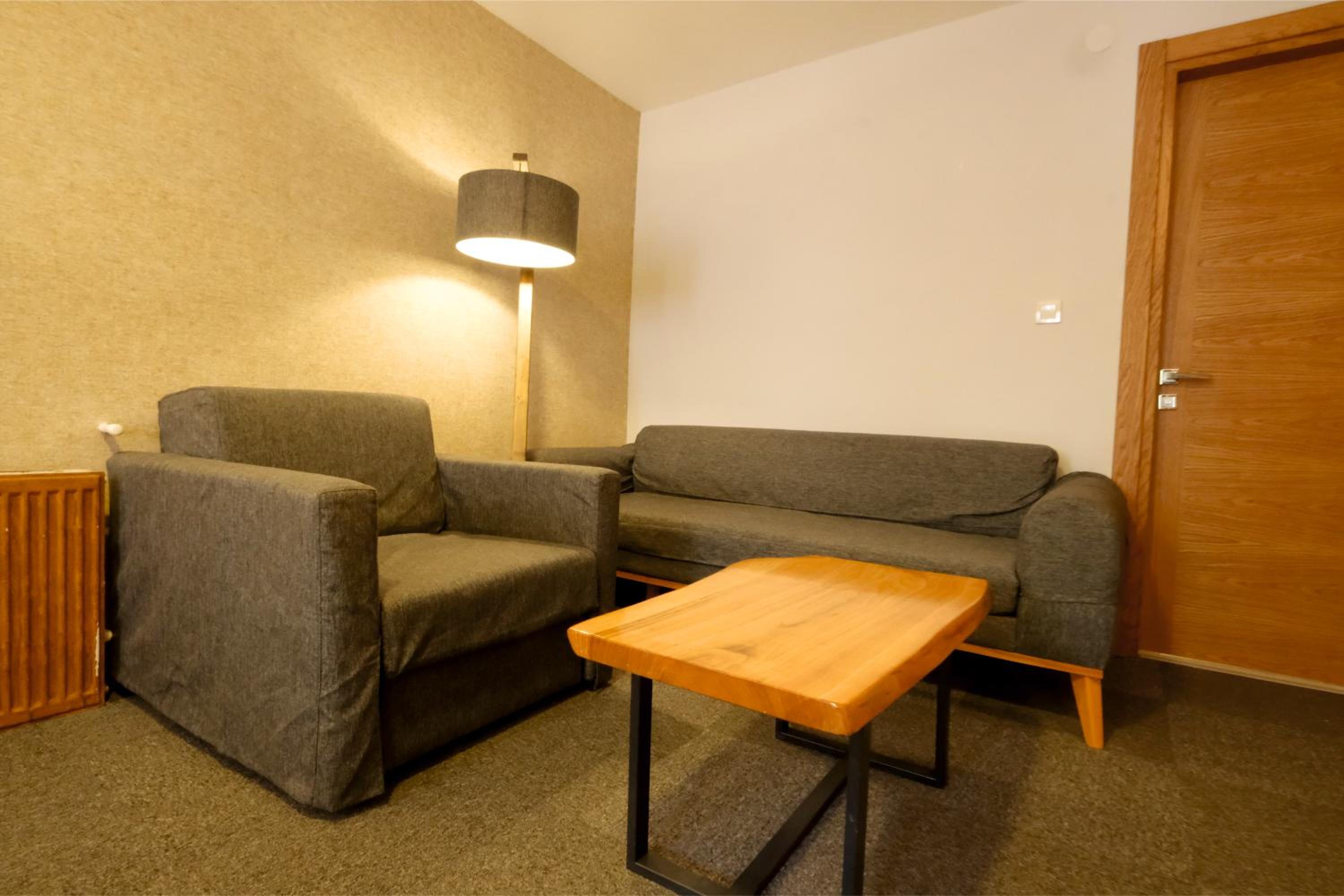 Deluxe Double Room with Castle View - Photo 12