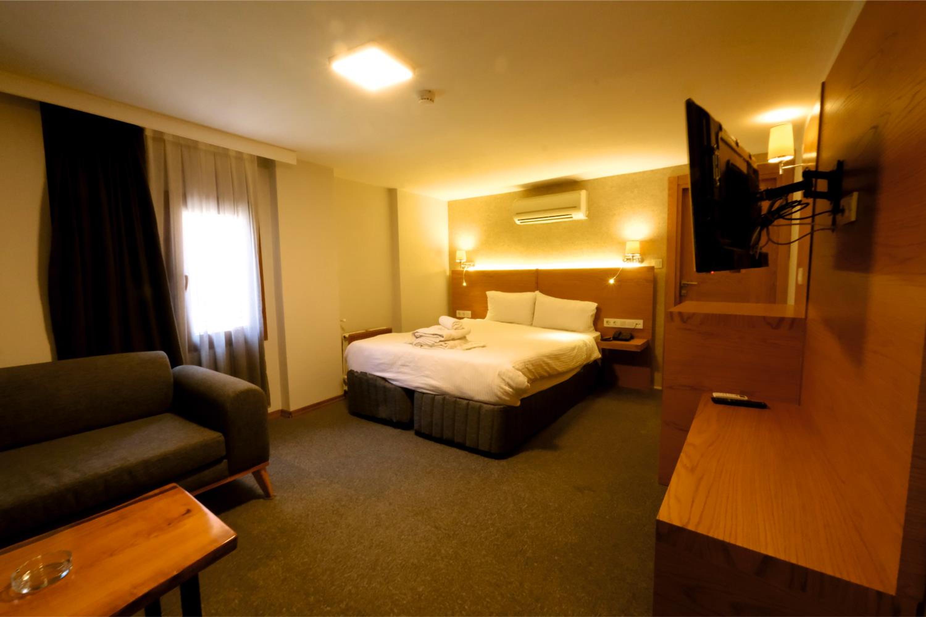 Deluxe Double Room with Castle View - Photo 13