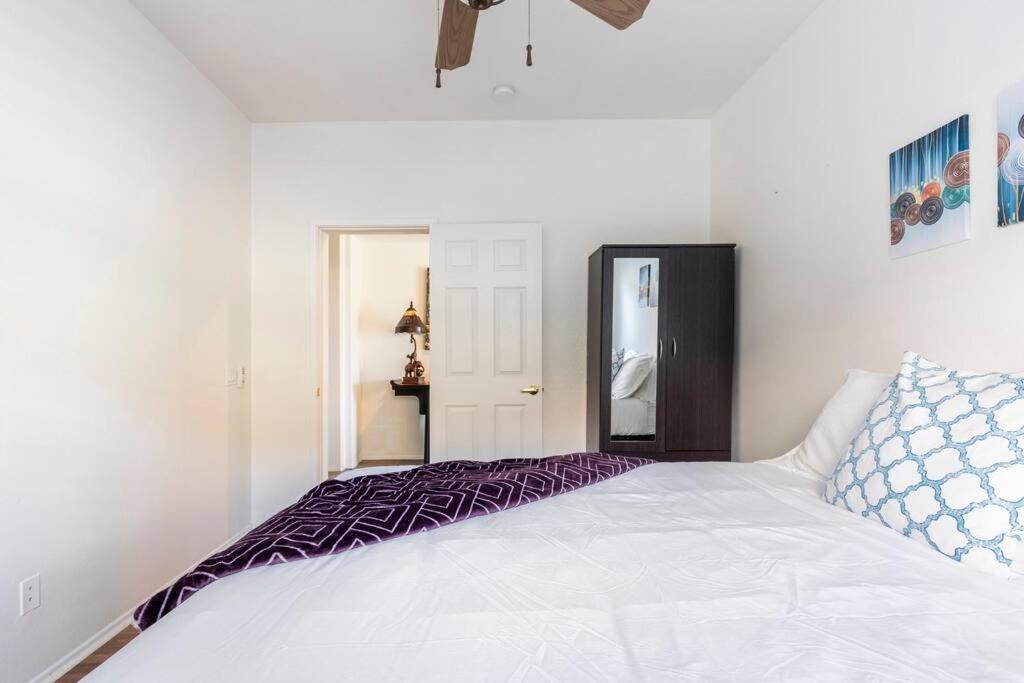 Four-Bedroom House photo 1