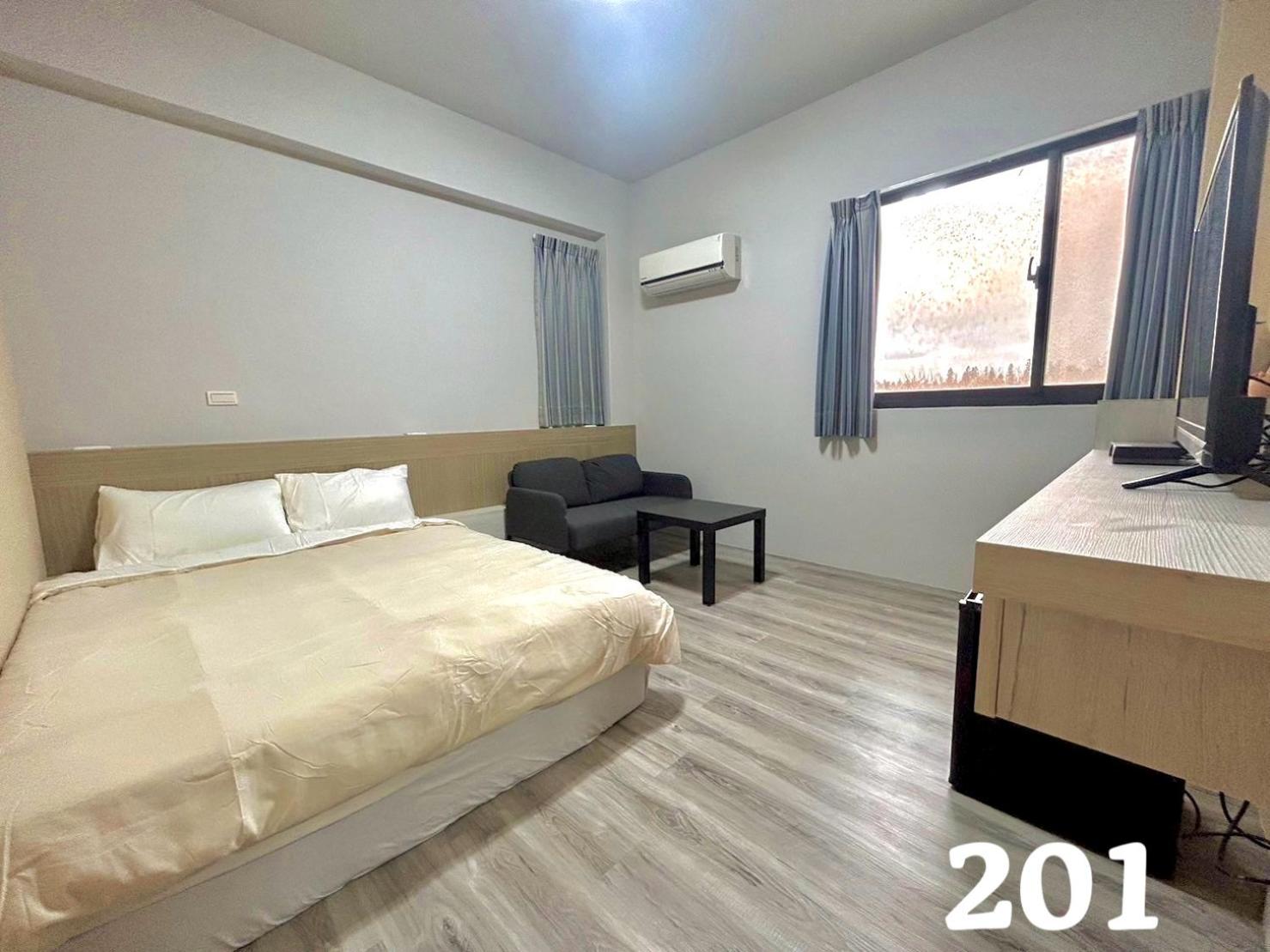 Double Room with Private Bathroom photo 1