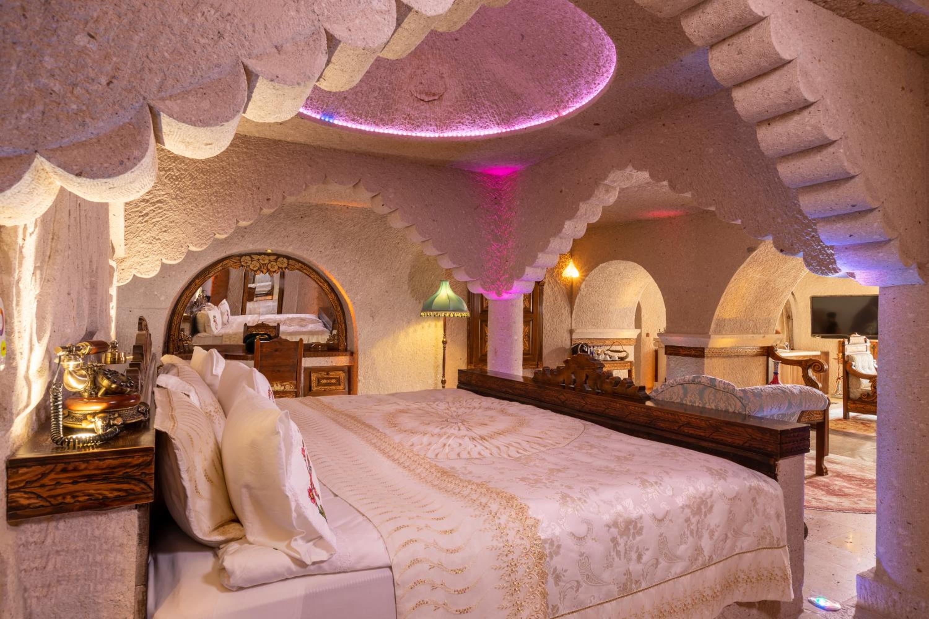 King Suite - Photo 20