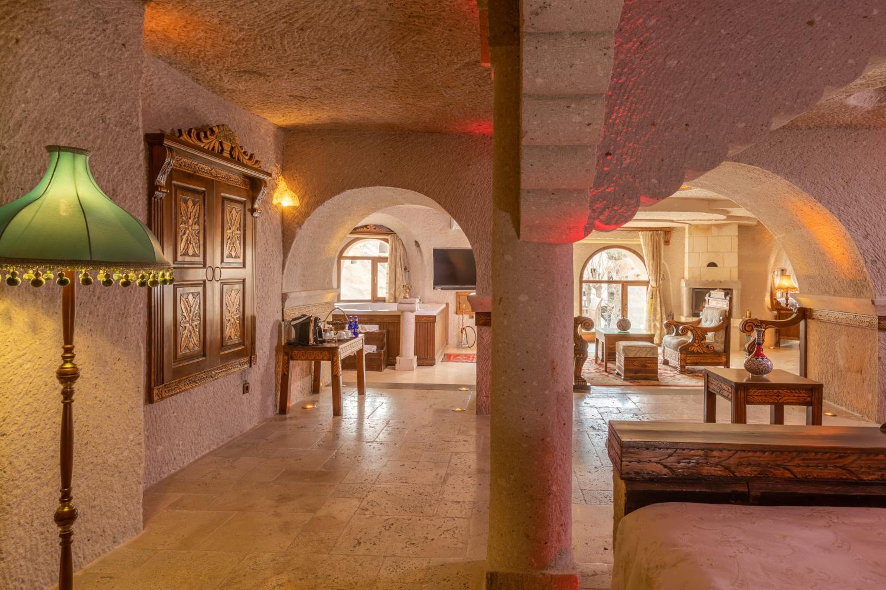King Suite - Photo 19
