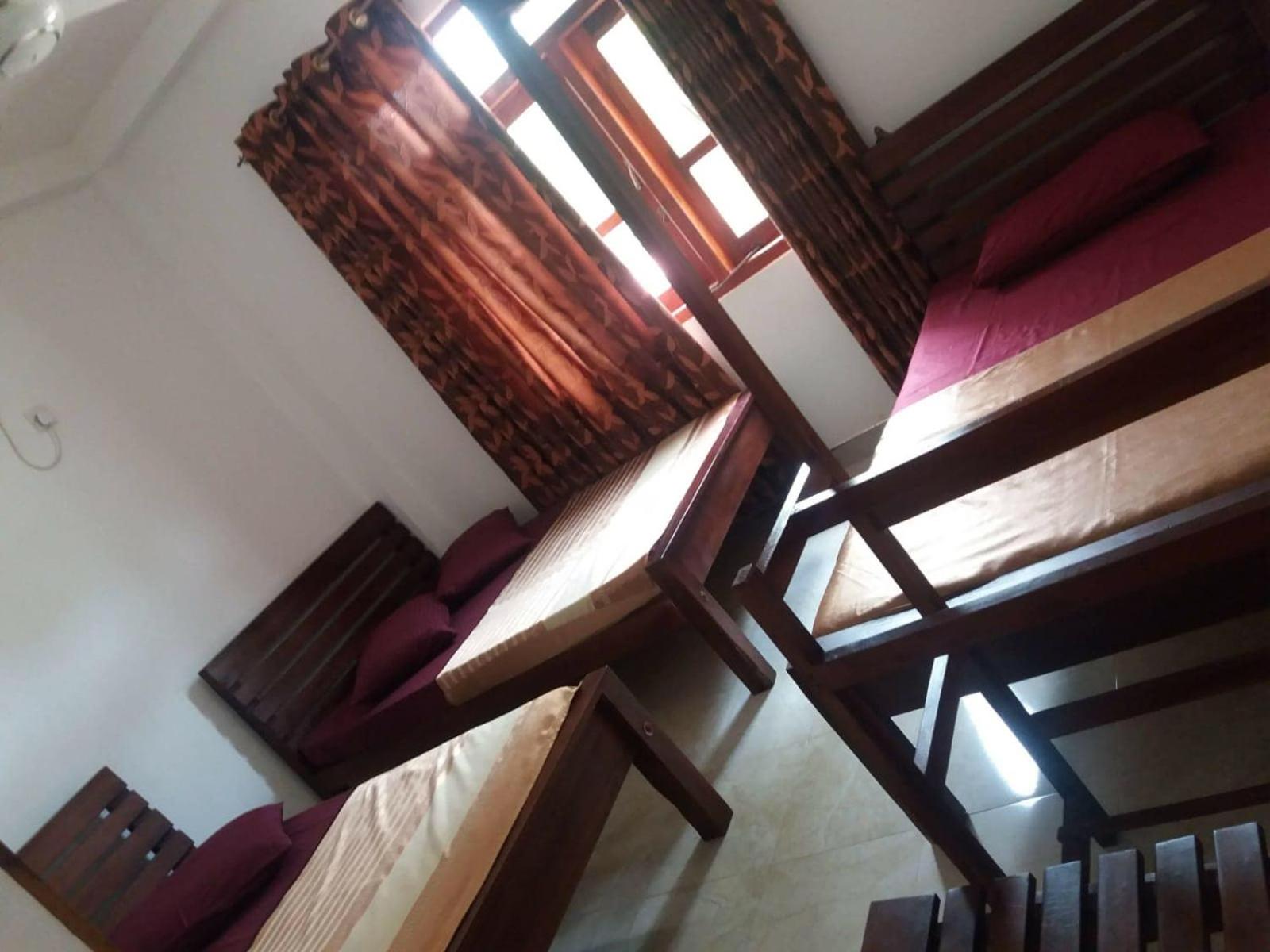 Deluxe Family Room photo 1