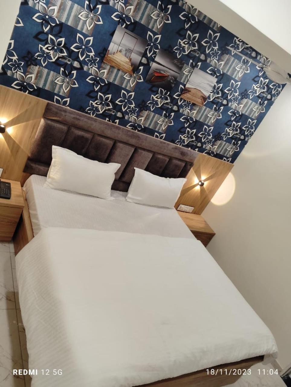 Deluxe Double Room photo 2