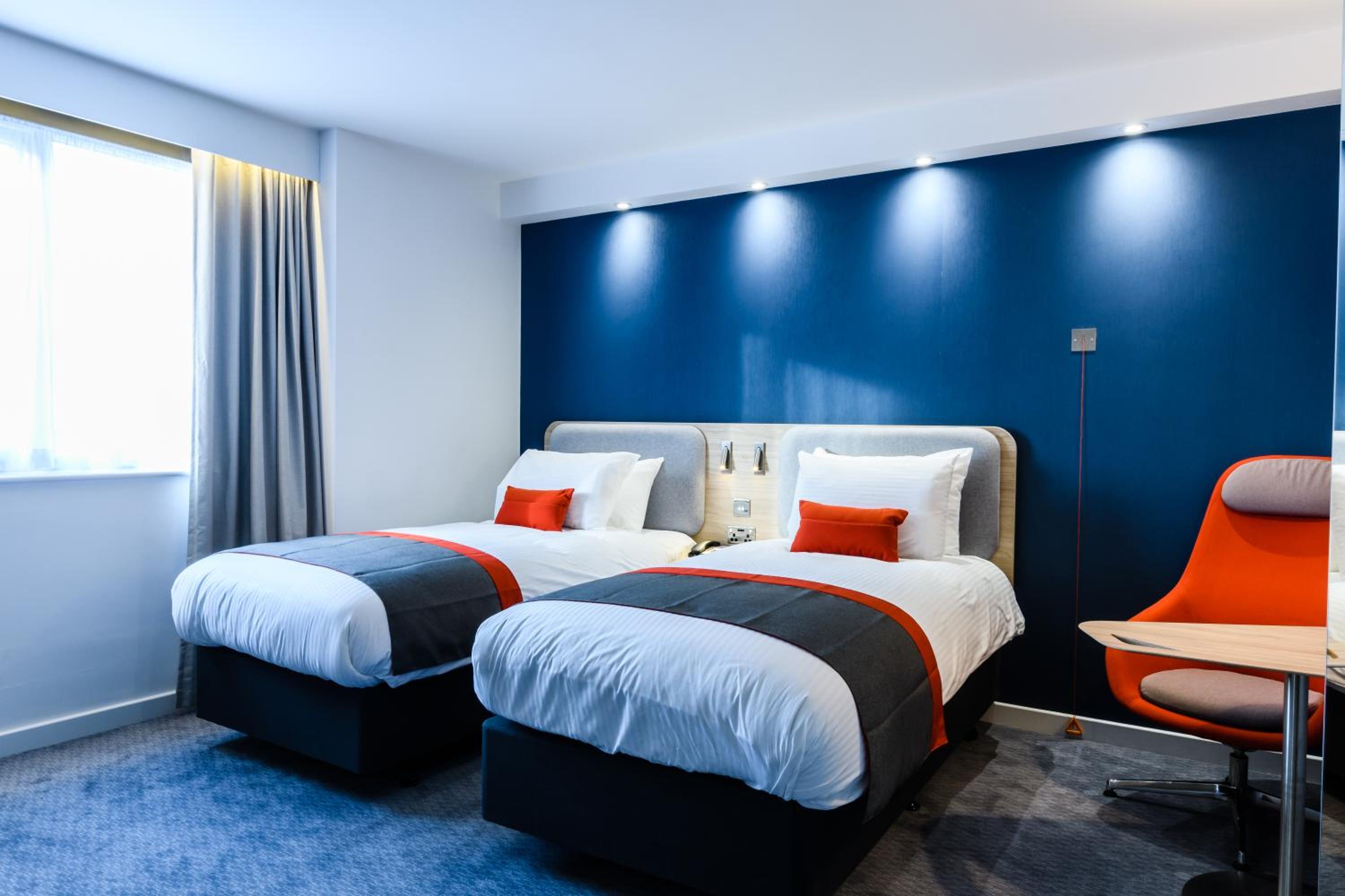 Standard Room with Free Hot Breakfast photo 3