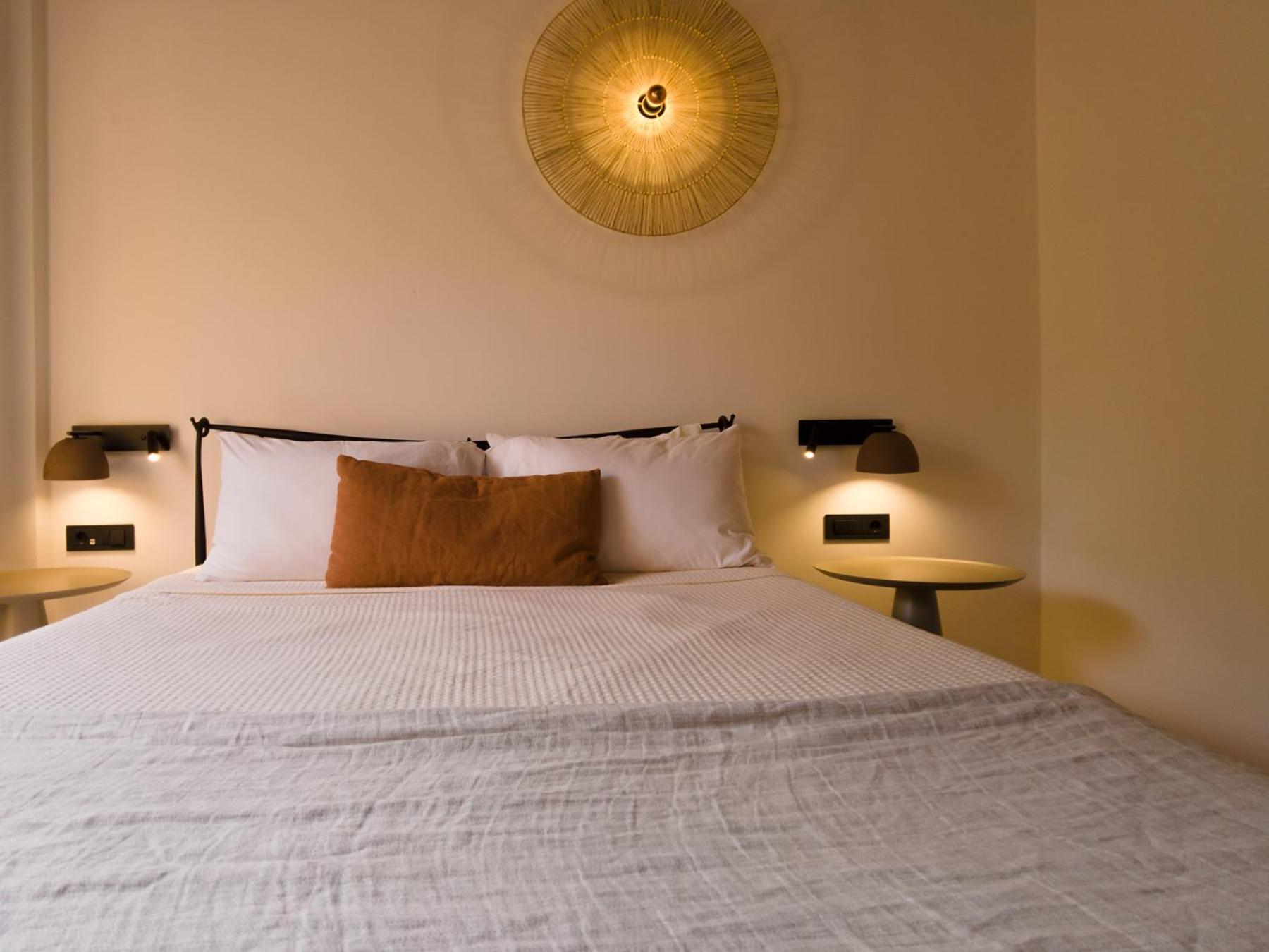 Deluxe Double Room with Sea View - Photo 2