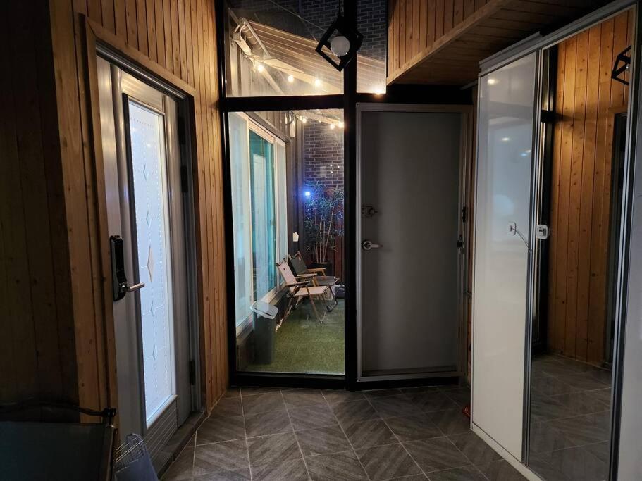 Three-Bedroom Villa photo 2